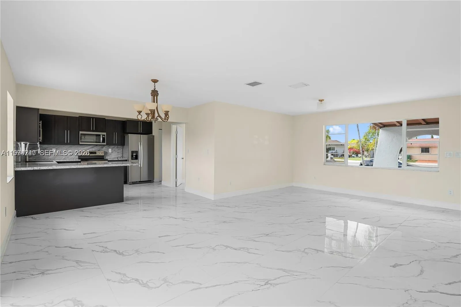 10700 Sw 70th St, Miami, Florida 33173, Miami, Florida 33173, 4 Bedrooms Bedrooms, ,2 BathroomsBathrooms,Residential Lease,For Rent,10700 Sw 70th St, Miami, Florida 33173,A11974240