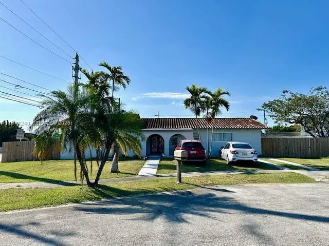 10700 Sw 70th St, Miami, Florida 33173, Miami, Florida 33173, 4 Bedrooms Bedrooms, ,2 BathroomsBathrooms,Residential Lease,For Rent,10700 Sw 70th St, Miami, Florida 33173,A11974240 10700 Sw 70th St, Miami, Florida 33173, Miami, Florida 33173, 4 Bedrooms Bedrooms, ,2 BathroomsBathrooms,Residential Lease,For Rent,10700 Sw 70th St, Miami, Florida 33173,A11974240