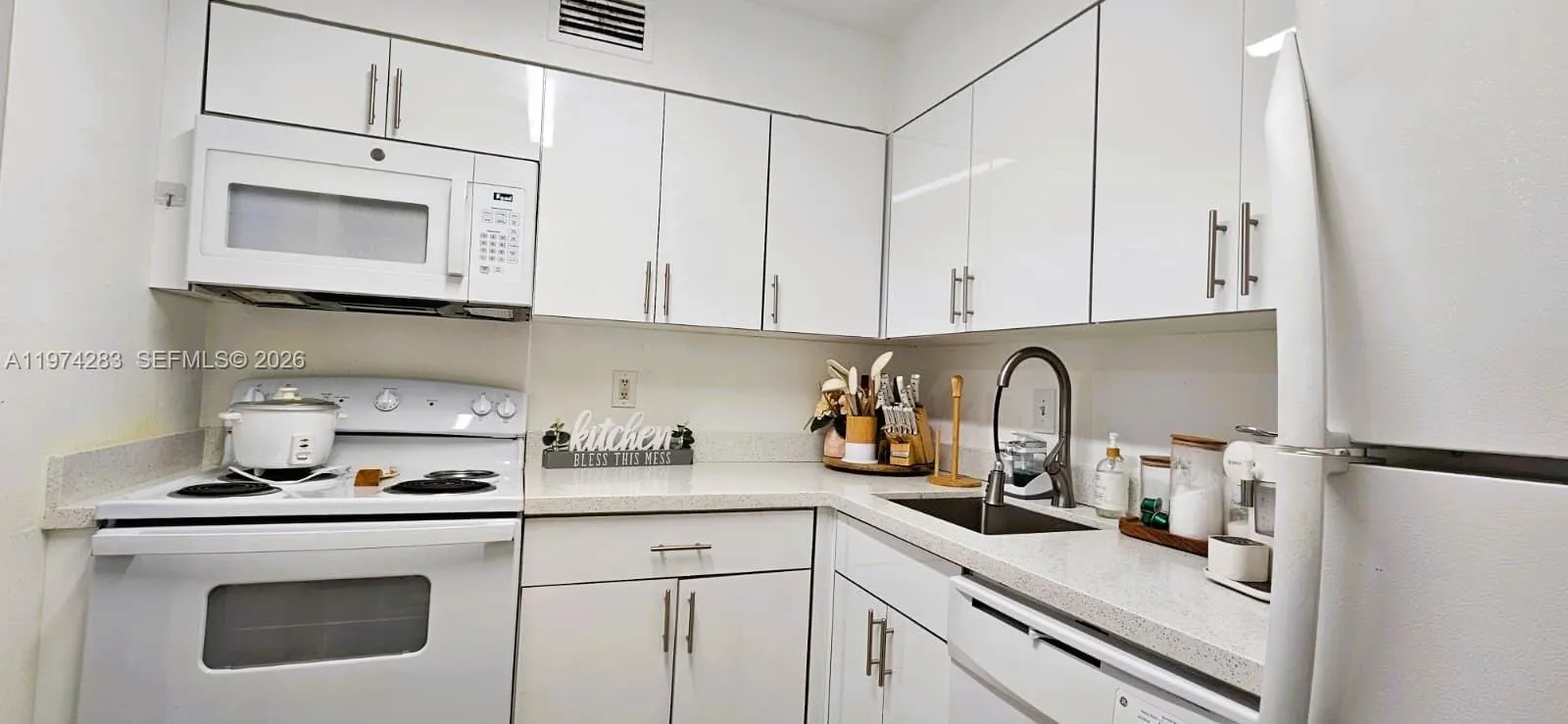 4804 Nw 79th Ave 201, Doral, Florida 33166, Doral, Florida 33166, 1 Bedroom Bedrooms, ,1 BathroomBathrooms,Residential,For Sale,4804 Nw 79th Ave 201, Doral, Florida 33166,A11974283