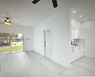 1941 Nw 96th Ter 8f, Pembroke Pines, Florida 33024, Pembroke Pines, Florida 33024, 1 Bedroom Bedrooms, ,1 BathroomBathrooms,Residential Lease,For Rent,1941 Nw 96th Ter 8f, Pembroke Pines, Florida 33024,A11974284