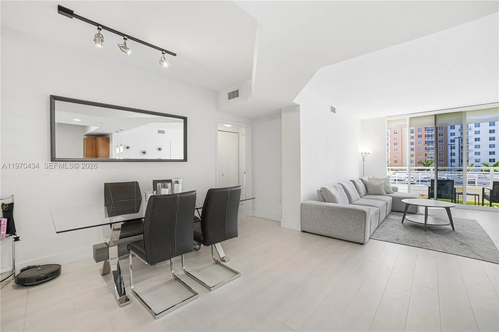 2775 Ne 187th St 625, Aventura, Florida 33180, Aventura, Florida 33180, 2 Bedrooms Bedrooms, ,2 BathroomsBathrooms,Residential Lease,For Rent,2775 Ne 187th St 625, Aventura, Florida 33180,A11970434