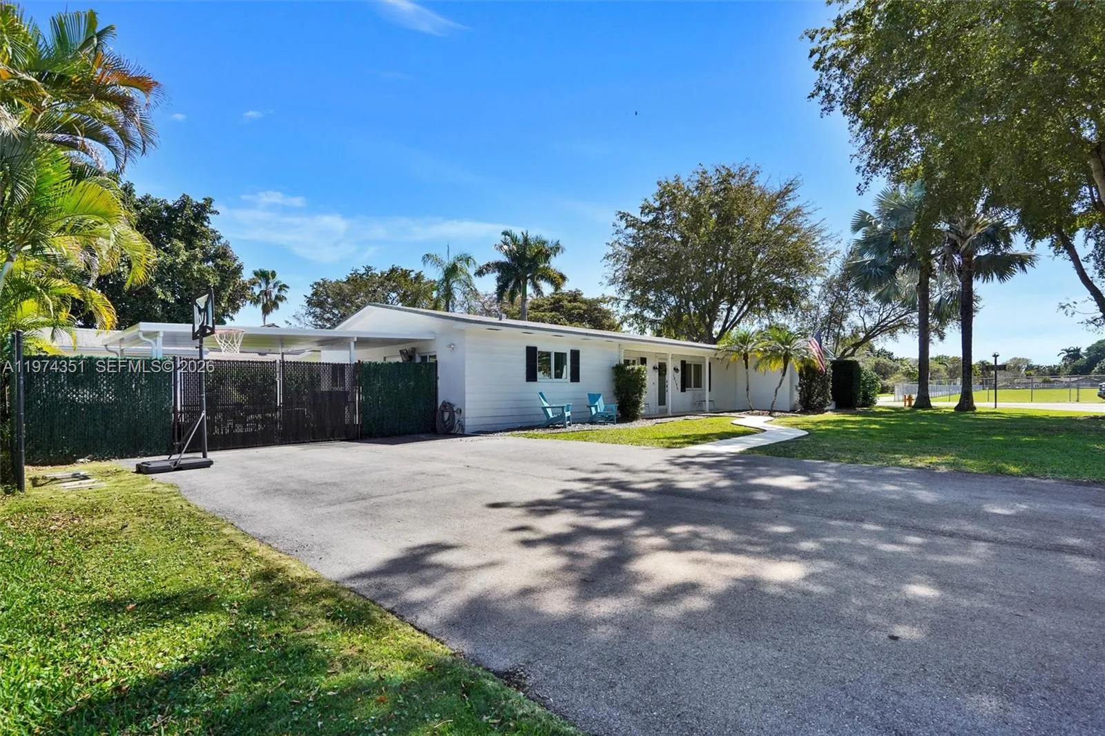 Palmetto Bay, Florida 33157, 4 Bedrooms Bedrooms, ,3 BathroomsBathrooms,Residential,For Sale,A11974351