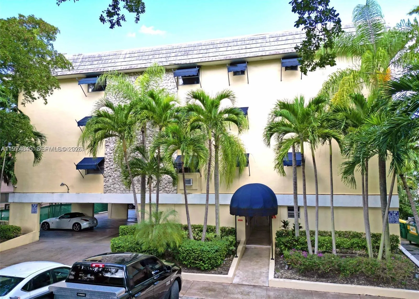 427 Santander Ave 404, Coral Gables, Florida 33134, Coral Gables, Florida 33134, 1 Bedroom Bedrooms, ,1 BathroomBathrooms,Residential Lease,For Rent,427 Santander Ave 404, Coral Gables, Florida 33134,A11974345