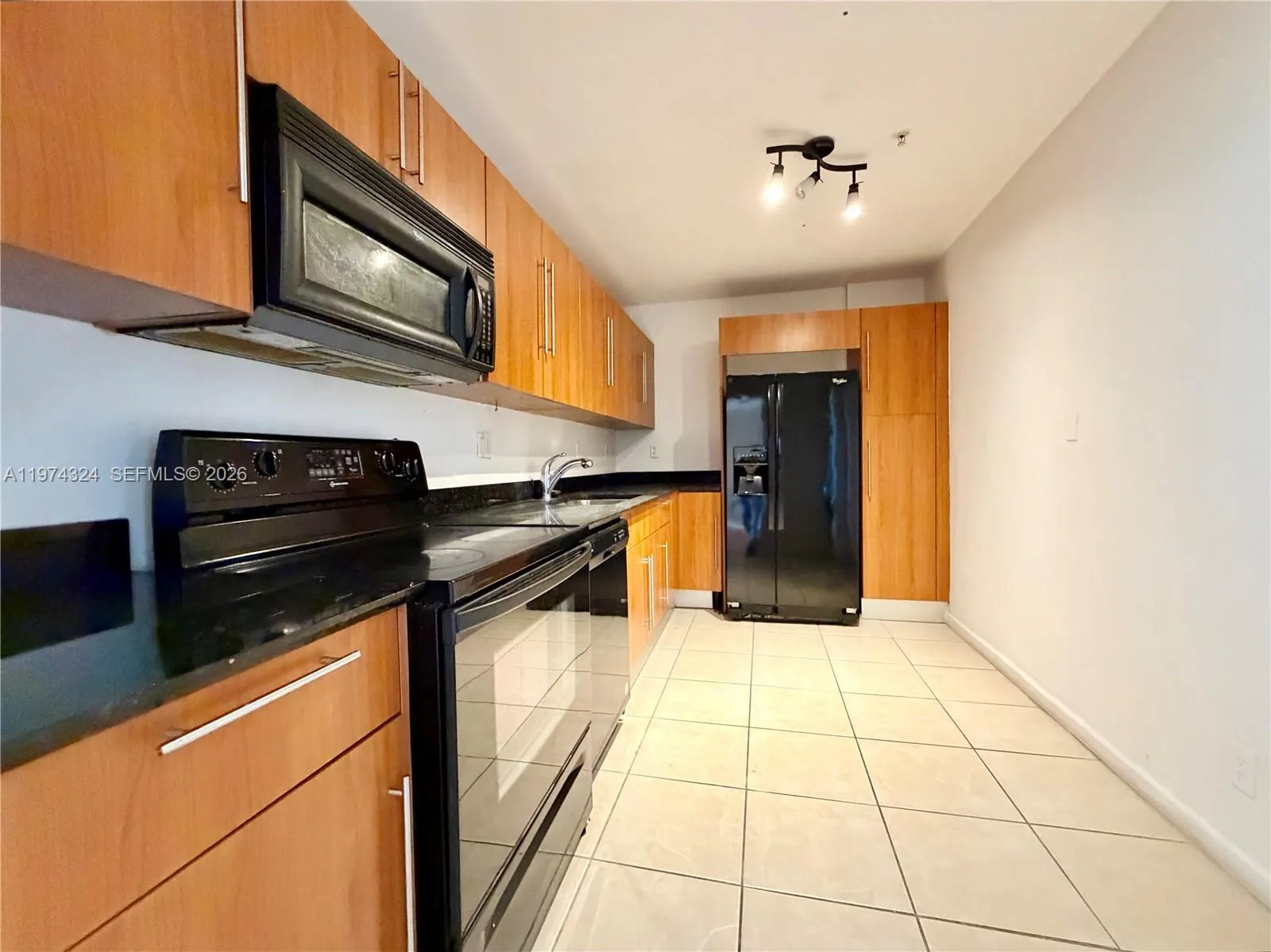 3001 S Ocean Dr 1233, Hollywood, Florida 33019, Hollywood, Florida 33019, 1 Bedroom Bedrooms, ,1 BathroomBathrooms,Residential Lease,For Rent,3001 S Ocean Dr 1233, Hollywood, Florida 33019,A11974324