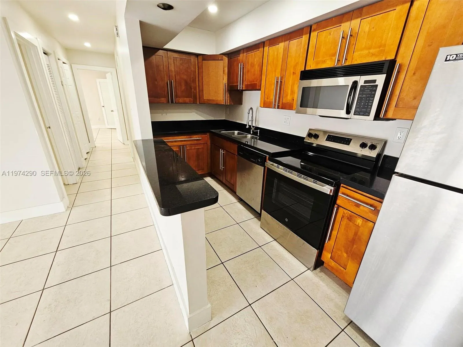 4560 Nw 79 Ave 2h, Doral, Florida 33166, Doral, Florida 33166, 2 Bedrooms Bedrooms, ,2 BathroomsBathrooms,Residential Lease,For Rent,4560 Nw 79 Ave 2h, Doral, Florida 33166,A11974290