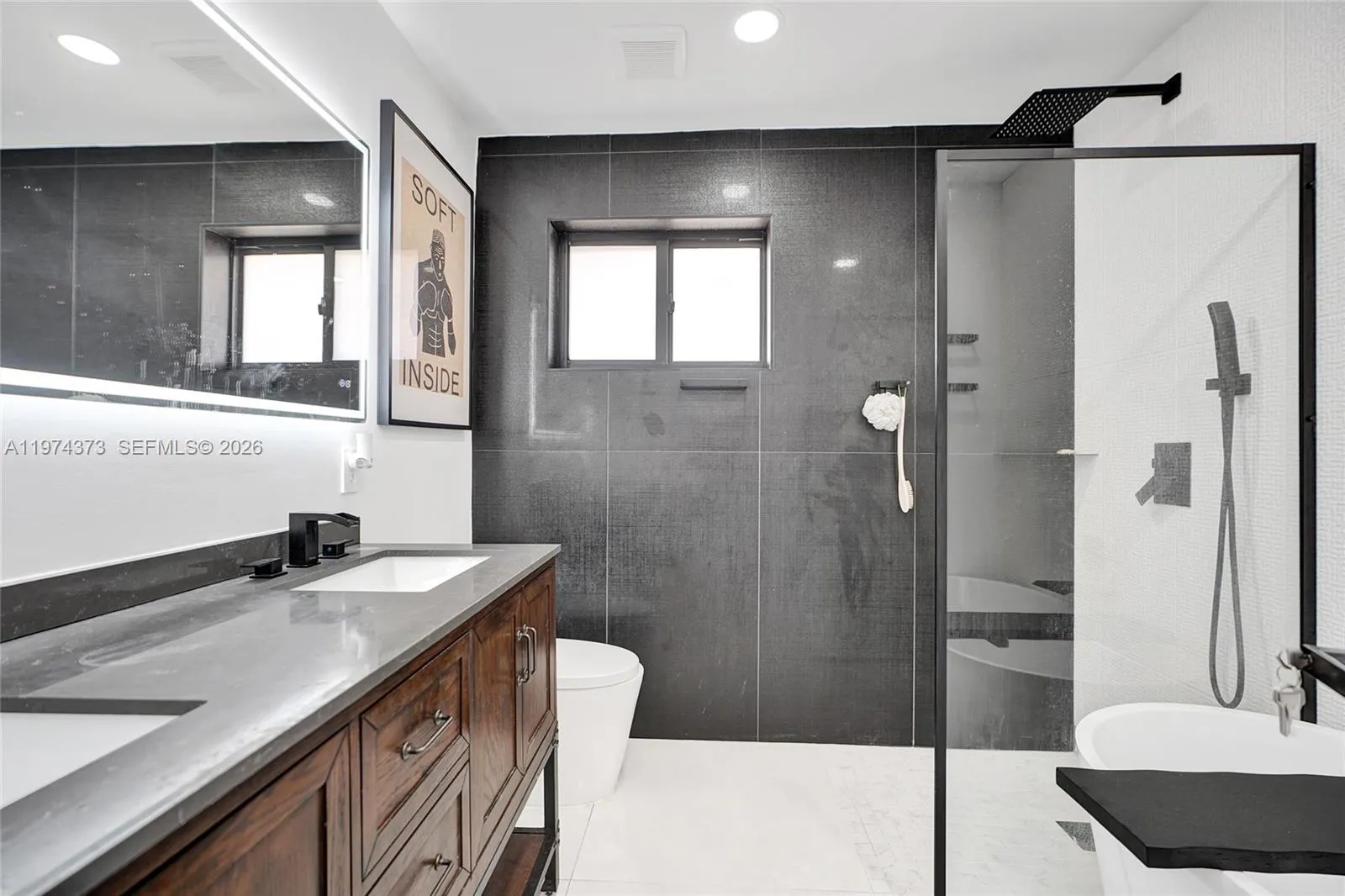 1860 Nw 121st St, Miami, Florida 33167, Miami, Florida 33167, 3 Bedrooms Bedrooms, ,2 BathroomsBathrooms,Residential,For Sale,1860 Nw 121st St, Miami, Florida 33167,A11974373