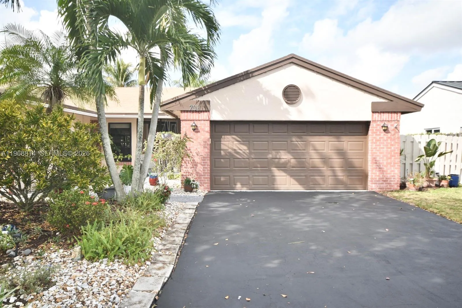 701 Blue Ridge Way, Davie, Florida 33325, Davie, Florida 33325, 4 Bedrooms Bedrooms, ,2 BathroomsBathrooms,Residential,For Sale,701 Blue Ridge Way, Davie, Florida 33325,A11968814