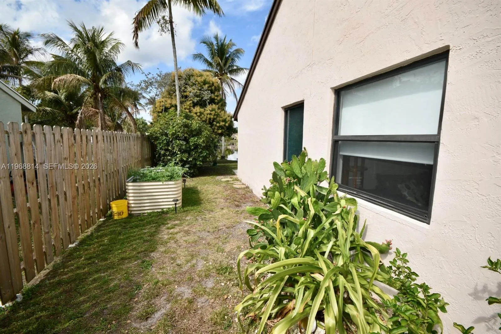 701 Blue Ridge Way, Davie, Florida 33325, Davie, Florida 33325, 4 Bedrooms Bedrooms, ,2 BathroomsBathrooms,Residential,For Sale,701 Blue Ridge Way, Davie, Florida 33325,A11968814