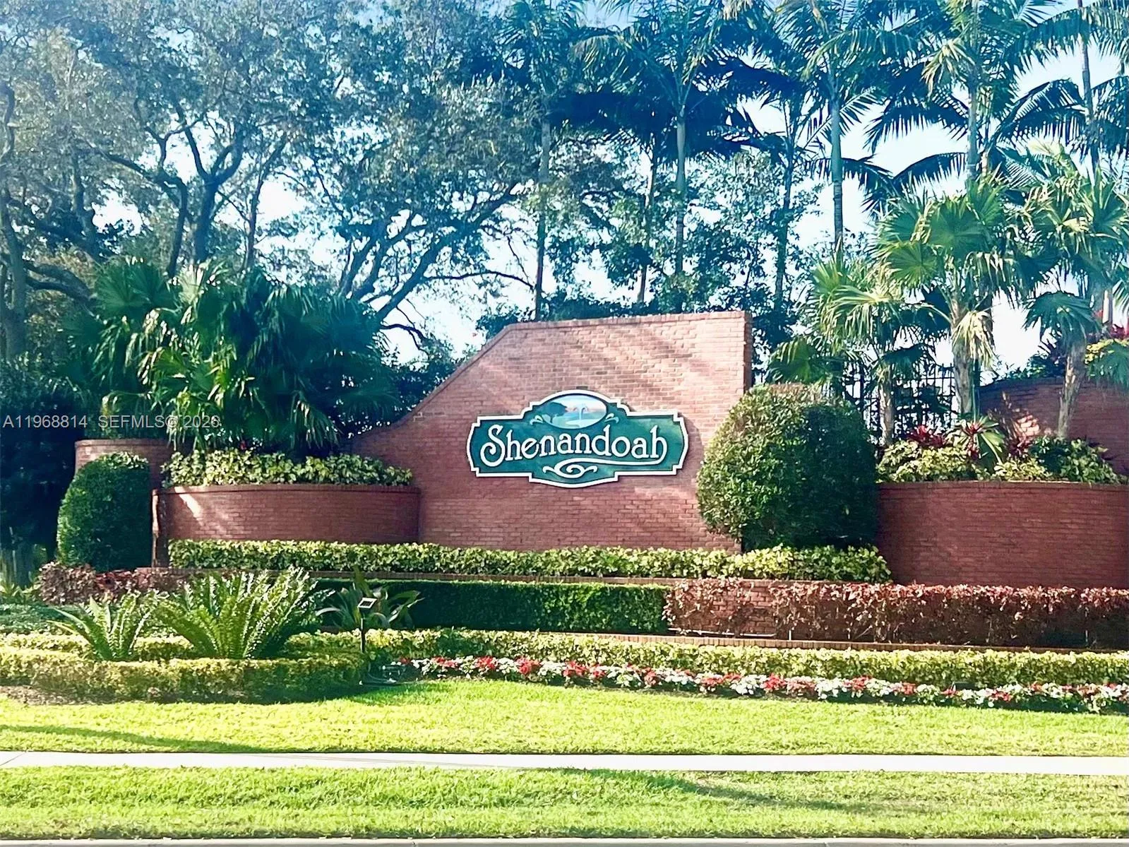 701 Blue Ridge Way, Davie, Florida 33325, Davie, Florida 33325, 4 Bedrooms Bedrooms, ,2 BathroomsBathrooms,Residential,For Sale,701 Blue Ridge Way, Davie, Florida 33325,A11968814