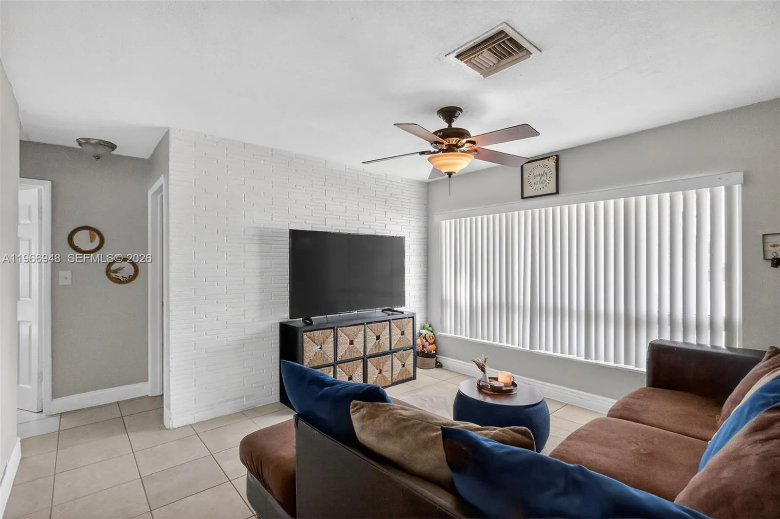 6791 Scott St, Hollywood, Florida 33024, Hollywood, Florida 33024, 3 Bedrooms Bedrooms, ,2 BathroomsBathrooms,Residential,For Sale,6791 Scott St, Hollywood, Florida 33024,A11966948