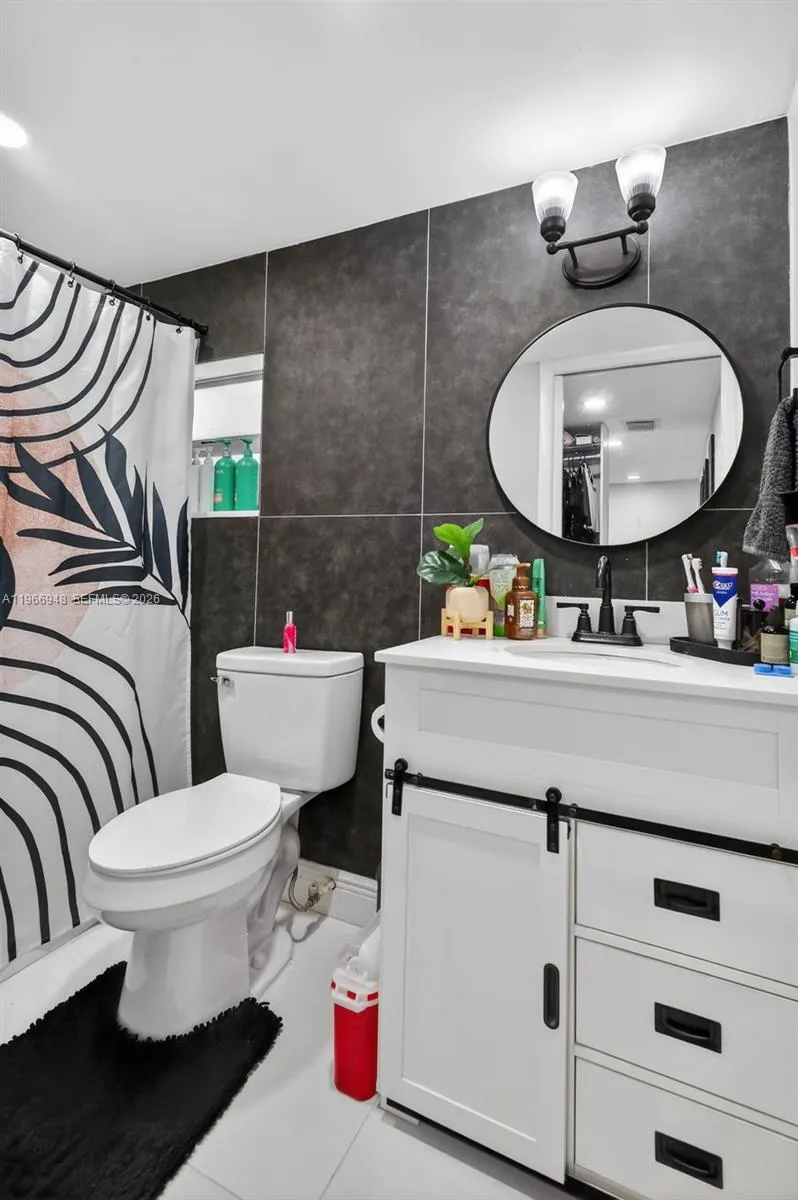 6791 Scott St, Hollywood, Florida 33024, Hollywood, Florida 33024, 3 Bedrooms Bedrooms, ,2 BathroomsBathrooms,Residential,For Sale,6791 Scott St, Hollywood, Florida 33024,A11966948