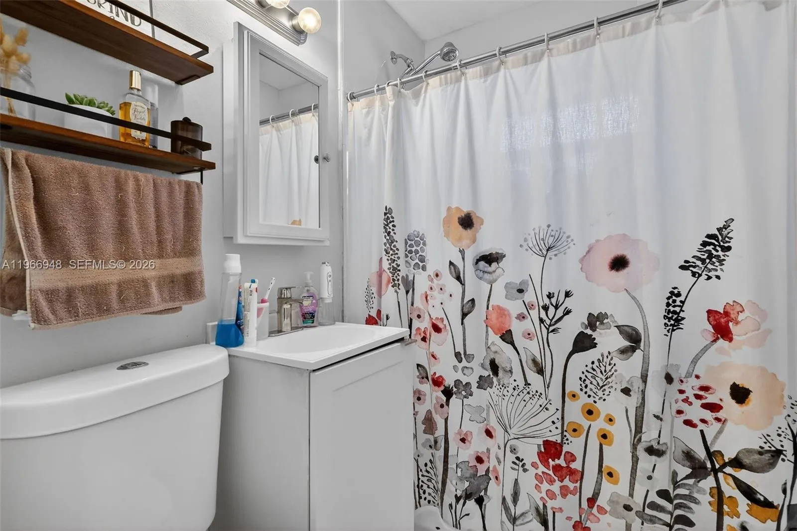 6791 Scott St, Hollywood, Florida 33024, Hollywood, Florida 33024, 3 Bedrooms Bedrooms, ,2 BathroomsBathrooms,Residential,For Sale,6791 Scott St, Hollywood, Florida 33024,A11966948