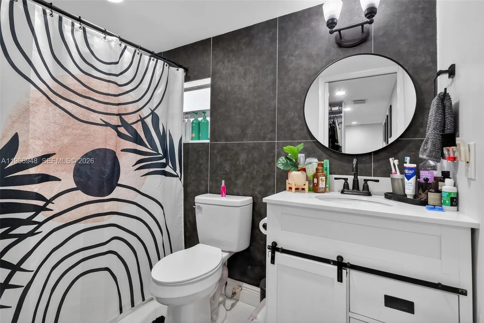 6791 Scott St, Hollywood, Florida 33024, Hollywood, Florida 33024, 3 Bedrooms Bedrooms, ,2 BathroomsBathrooms,Residential,For Sale,6791 Scott St, Hollywood, Florida 33024,A11966948