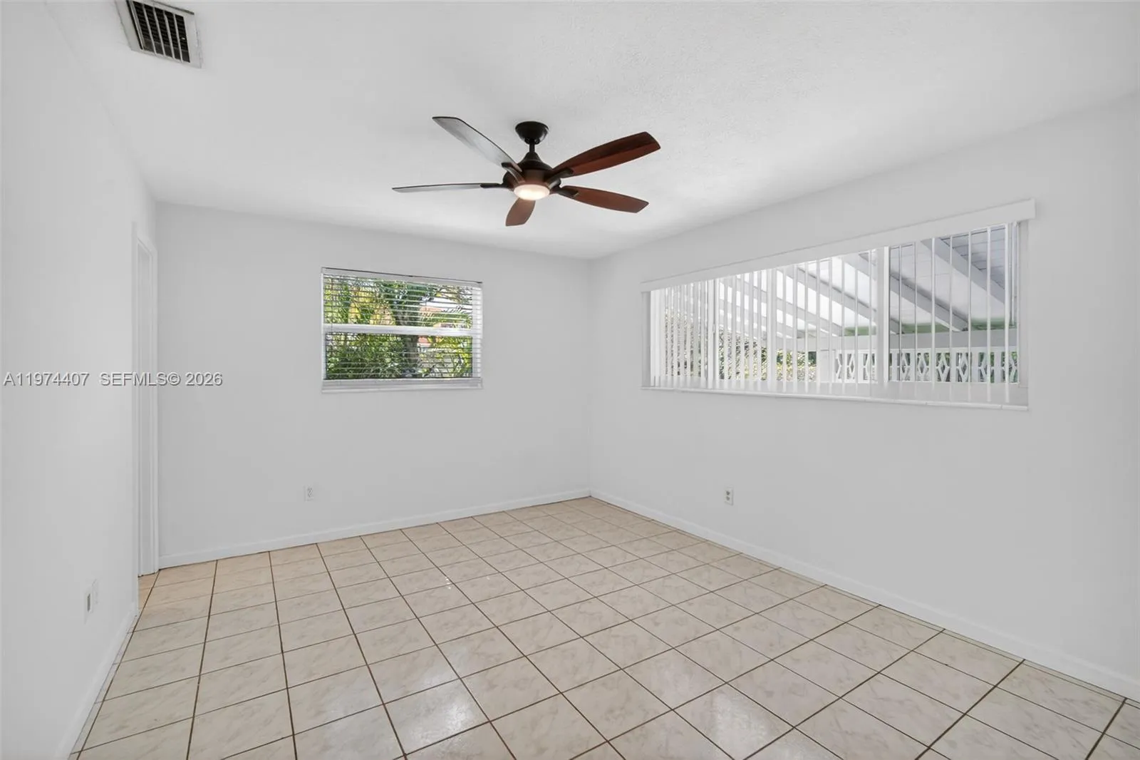 5650-5652 Ne 17 Terrace, Fort Lauderdale, Florida, Fort Lauderdale, Florida 33334, ,Residential Income,For Sale,5650-5652 Ne 17 Terrace, Fort Lauderdale, Florida ,A11974407