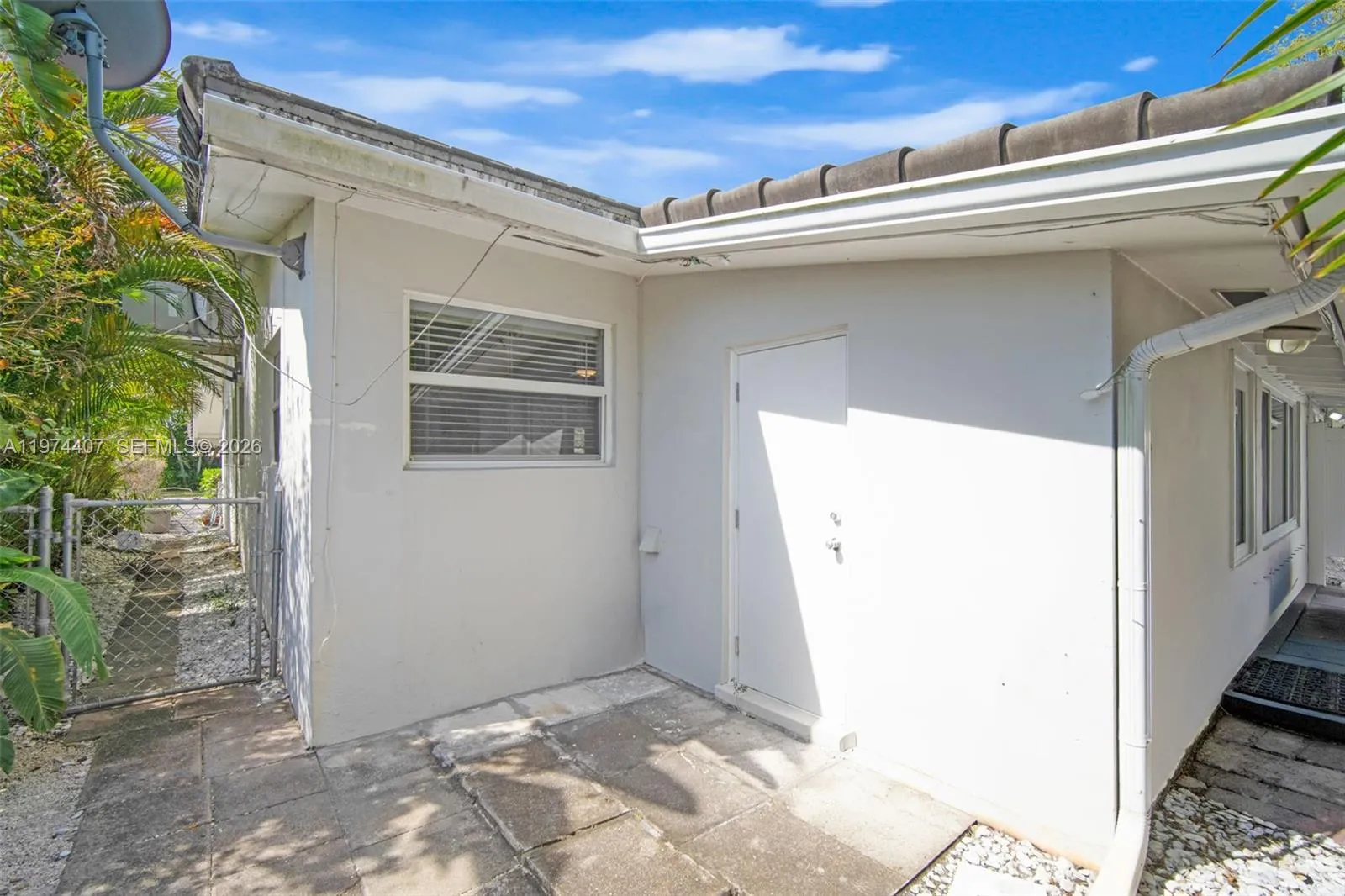 5650-5652 Ne 17 Terrace, Fort Lauderdale, Florida, Fort Lauderdale, Florida 33334, ,Residential Income,For Sale,5650-5652 Ne 17 Terrace, Fort Lauderdale, Florida ,A11974407