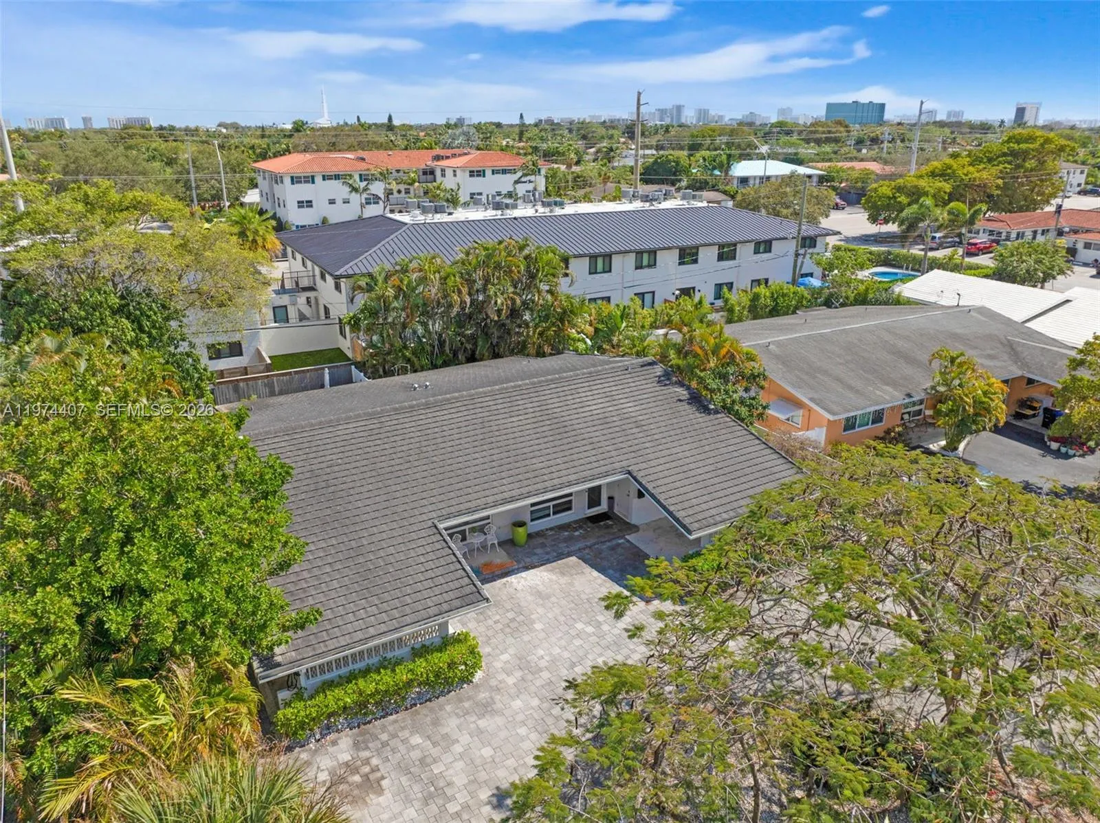5650-5652 Ne 17 Terrace, Fort Lauderdale, Florida, Fort Lauderdale, Florida 33334, ,Residential Income,For Sale,5650-5652 Ne 17 Terrace, Fort Lauderdale, Florida ,A11974407