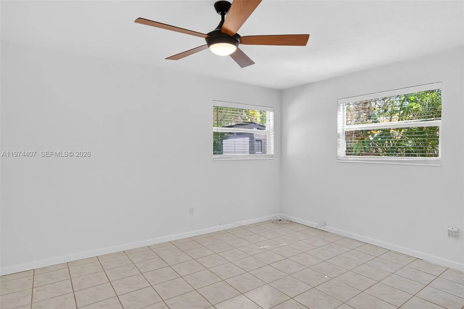 5650-5652 Ne 17 Terrace, Fort Lauderdale, Florida, Fort Lauderdale, Florida 33334, ,Residential Income,For Sale,5650-5652 Ne 17 Terrace, Fort Lauderdale, Florida ,A11974407