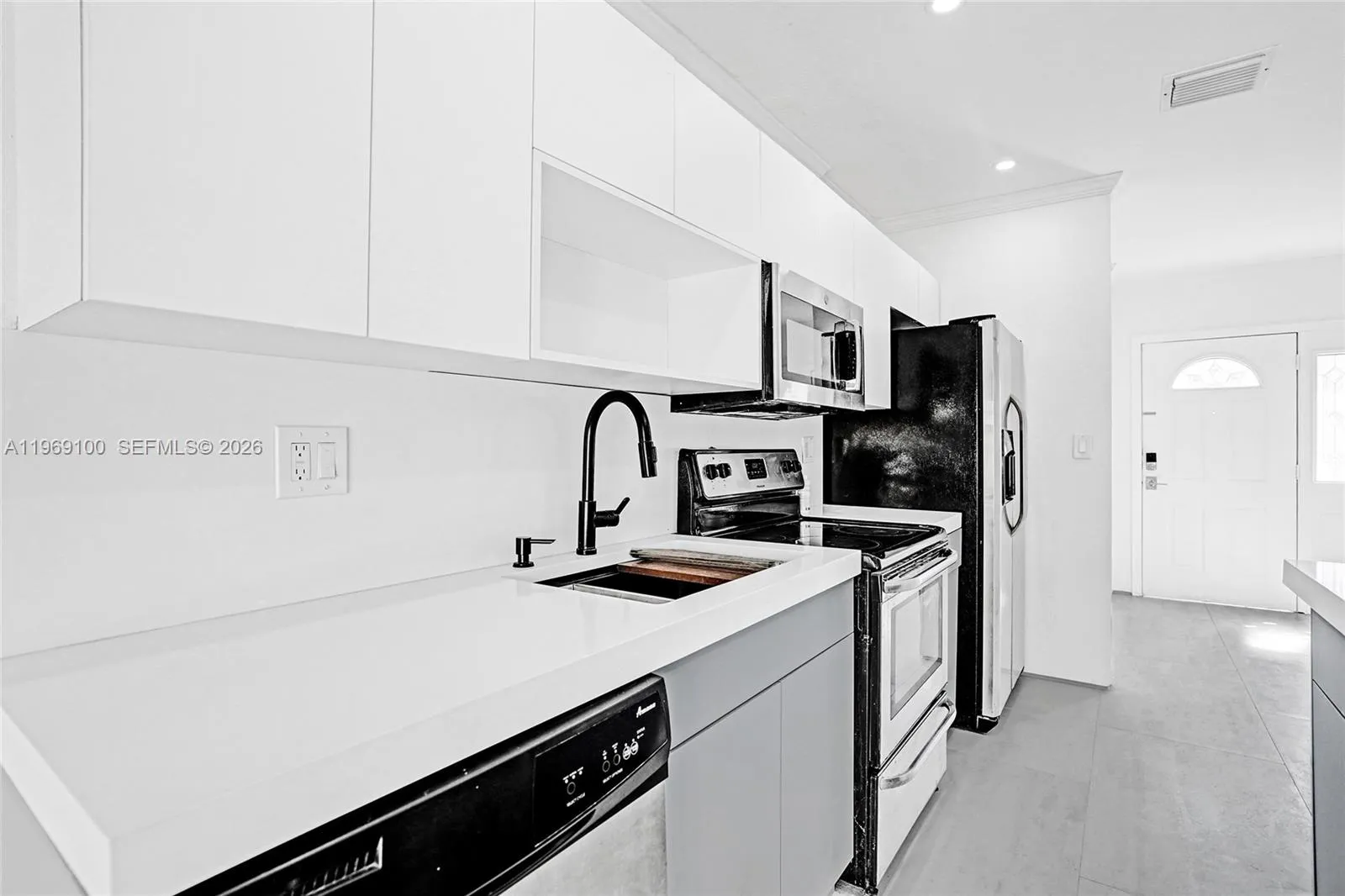 7783 Sw 94th Ln 7783, Miami, Florida 33156, Miami, Florida 33156, 3 Bedrooms Bedrooms, ,3 BathroomsBathrooms,Residential Lease,For Rent,7783 Sw 94th Ln 7783, Miami, Florida 33156,A11969100