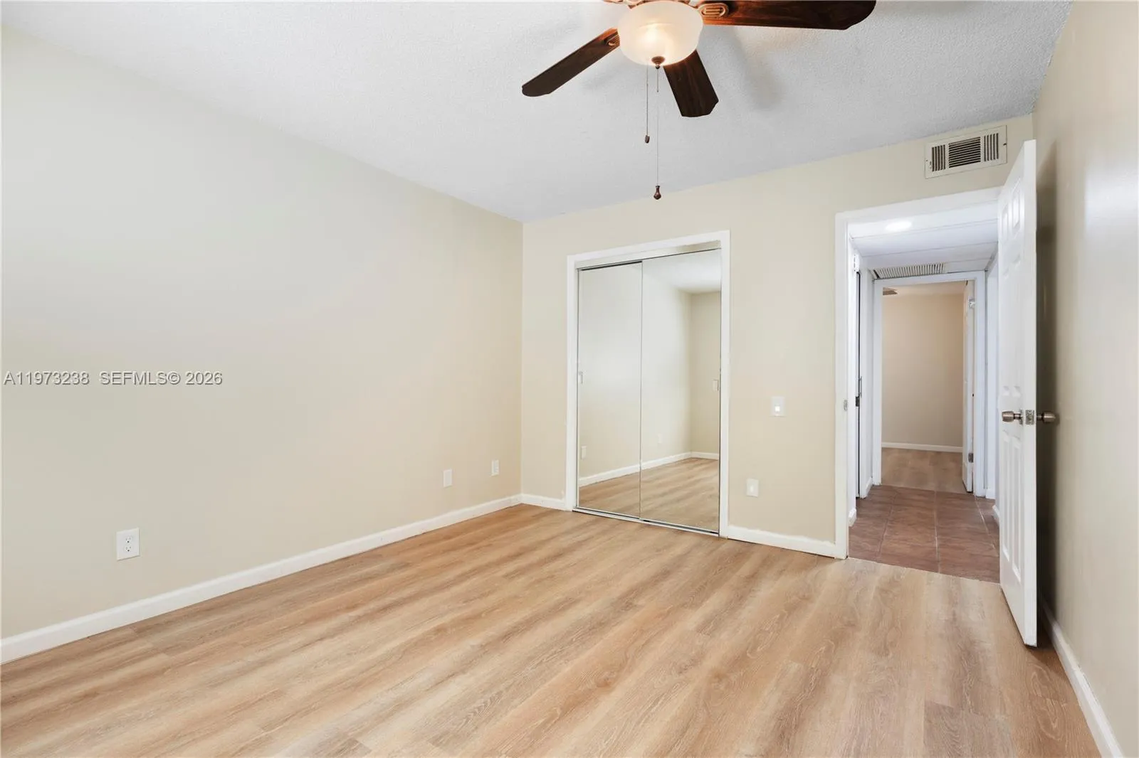 5216 Ne 6th Ave B3, Oakland Park, Florida 33334, Oakland Park, Florida 33334, 2 Bedrooms Bedrooms, ,1 BathroomBathrooms,Residential,For Sale,5216 Ne 6th Ave B3, Oakland Park, Florida 33334,A11973238