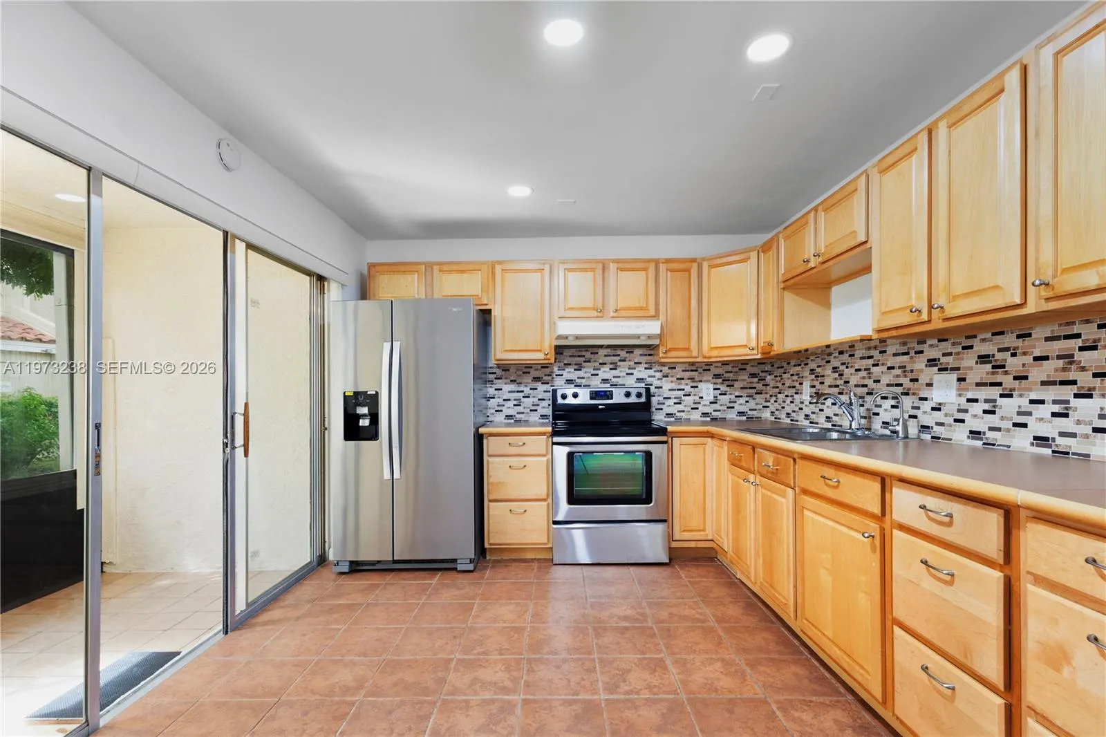 5216 Ne 6th Ave B3, Oakland Park, Florida 33334, Oakland Park, Florida 33334, 2 Bedrooms Bedrooms, ,1 BathroomBathrooms,Residential,For Sale,5216 Ne 6th Ave B3, Oakland Park, Florida 33334,A11973238