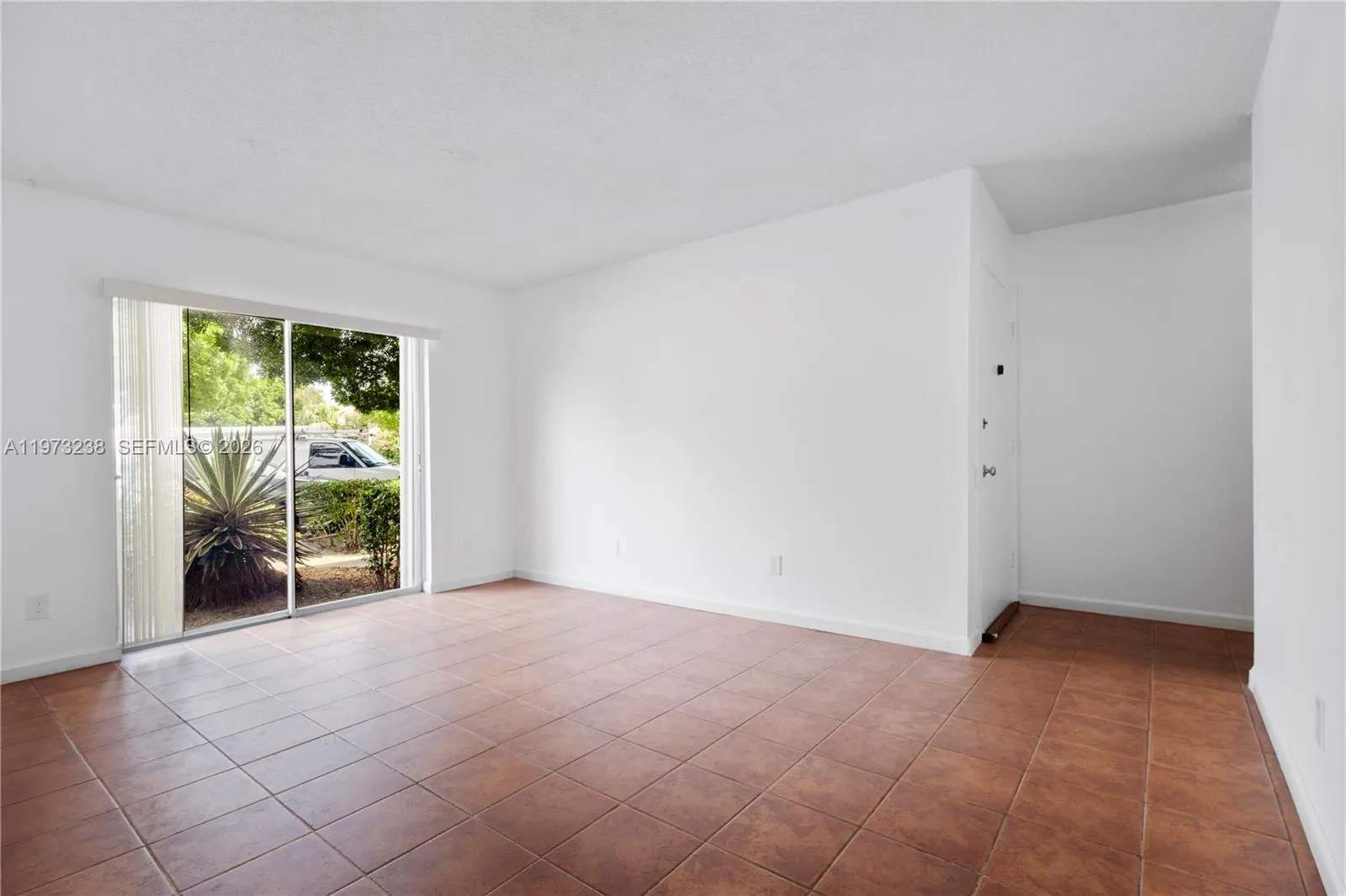 5216 Ne 6th Ave B3, Oakland Park, Florida 33334, Oakland Park, Florida 33334, 2 Bedrooms Bedrooms, ,1 BathroomBathrooms,Residential,For Sale,5216 Ne 6th Ave B3, Oakland Park, Florida 33334,A11973238