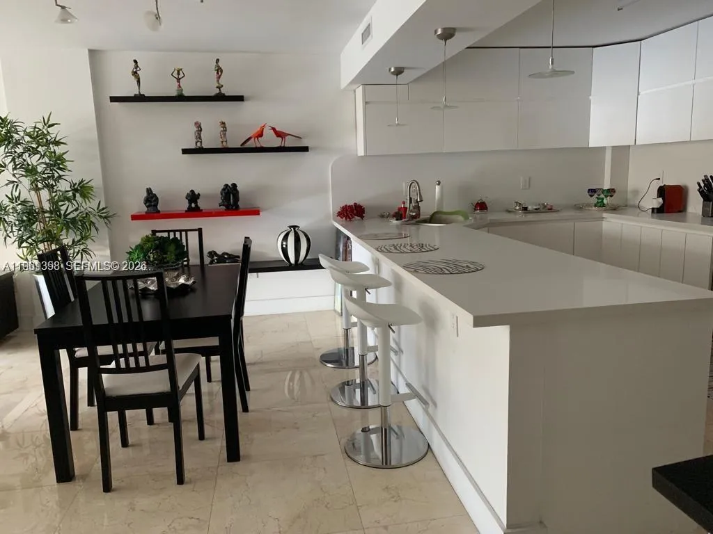 199 Ocean Lane Dr 811, Key Biscayne, Florida 33149, Key Biscayne, Florida 33149, 2 Bedrooms Bedrooms, ,2 BathroomsBathrooms,Residential Lease,For Rent,199 Ocean Lane Dr 811, Key Biscayne, Florida 33149,A11969398