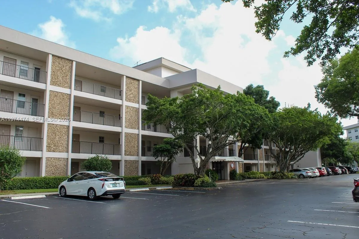 2900 N Palm Aire Dr 108, Pompano Beach, Florida 33, Pompano Beach, Florida 33069, 1 Bedroom Bedrooms, ,1 BathroomBathrooms,Residential Lease,For Rent,2900 N Palm Aire Dr 108, Pompano Beach, Florida 33,A11974474