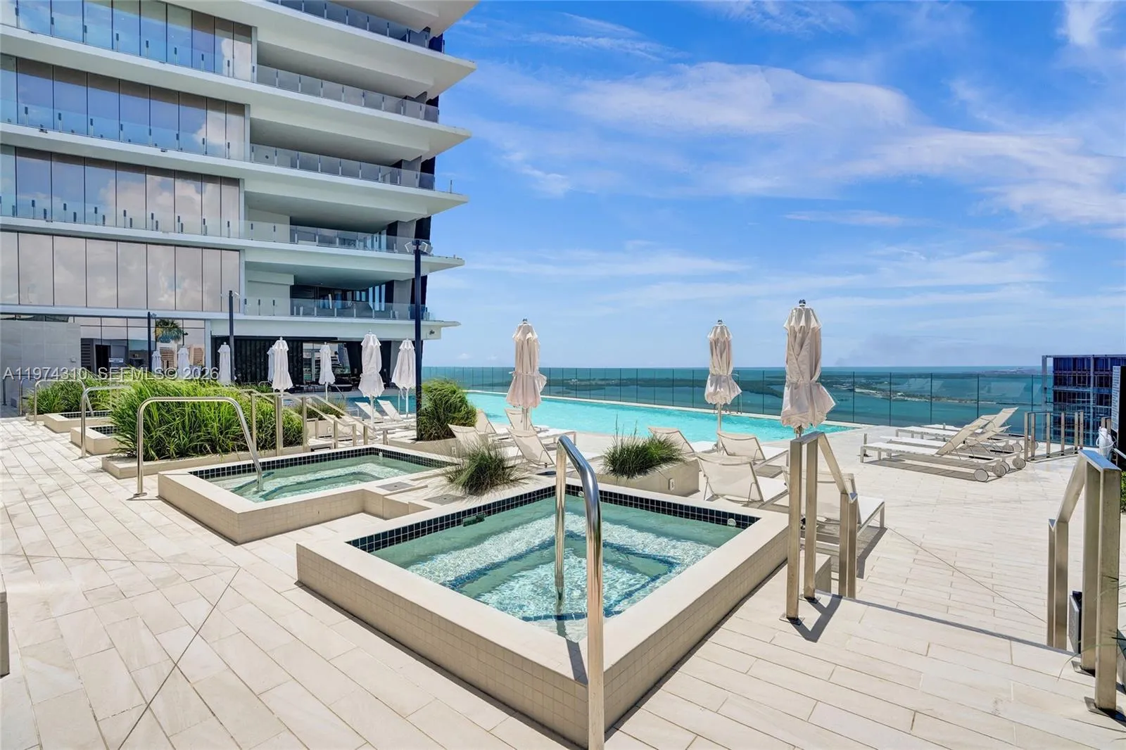 300 Biscayne Blvd Way 1807, Miami, Florida 33131, Miami, Florida 33131, 2 Bedrooms Bedrooms, ,3 BathroomsBathrooms,Residential,For Sale,300 Biscayne Blvd Way 1807, Miami, Florida 33131,A11974310