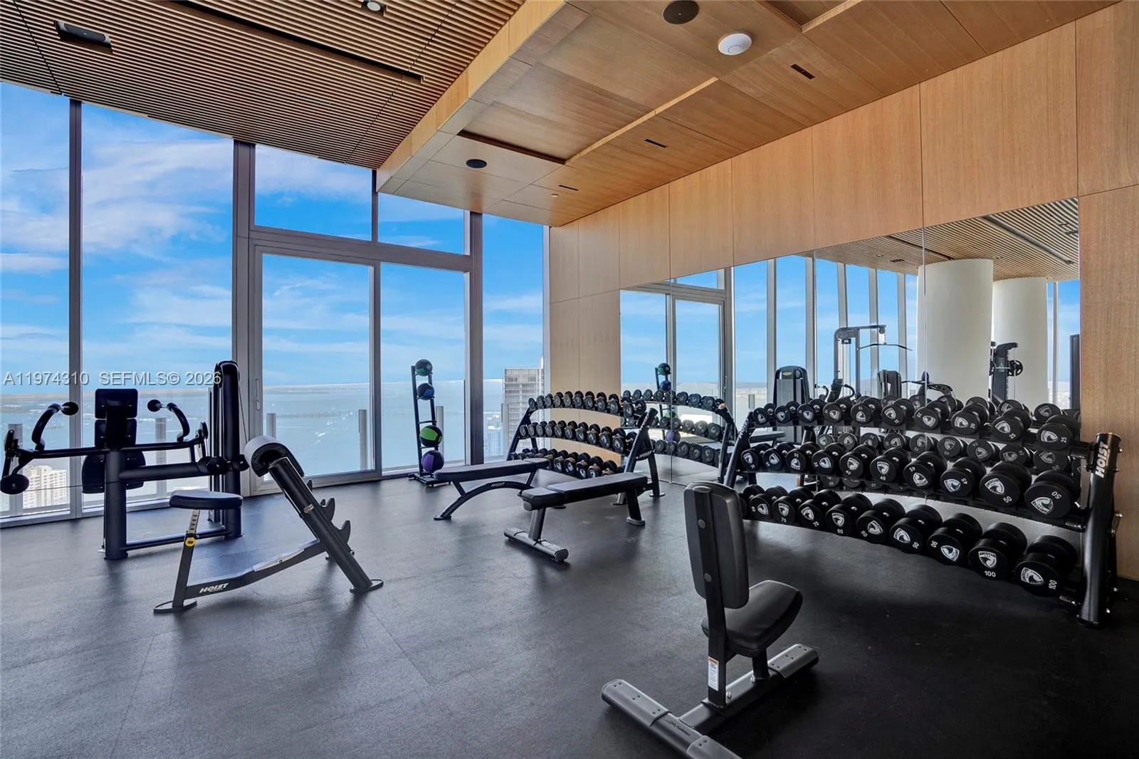 300 Biscayne Blvd Way 1807, Miami, Florida 33131, Miami, Florida 33131, 2 Bedrooms Bedrooms, ,3 BathroomsBathrooms,Residential,For Sale,300 Biscayne Blvd Way 1807, Miami, Florida 33131,A11974310