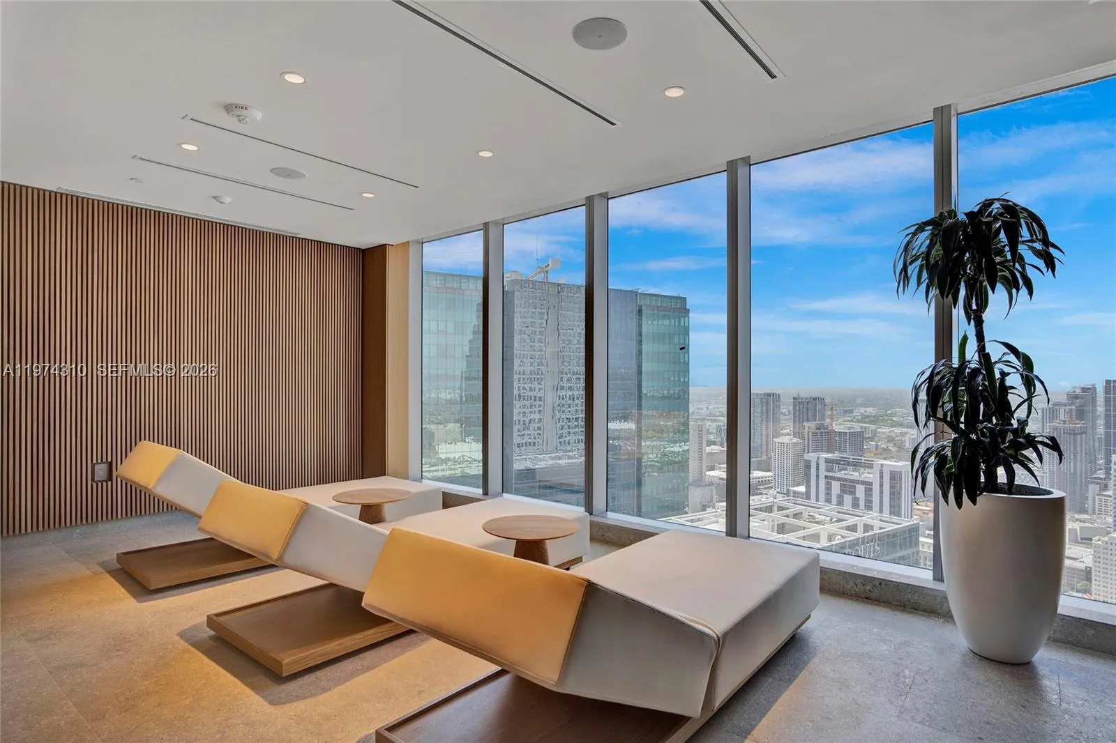 300 Biscayne Blvd Way 1807, Miami, Florida 33131, Miami, Florida 33131, 2 Bedrooms Bedrooms, ,3 BathroomsBathrooms,Residential,For Sale,300 Biscayne Blvd Way 1807, Miami, Florida 33131,A11974310