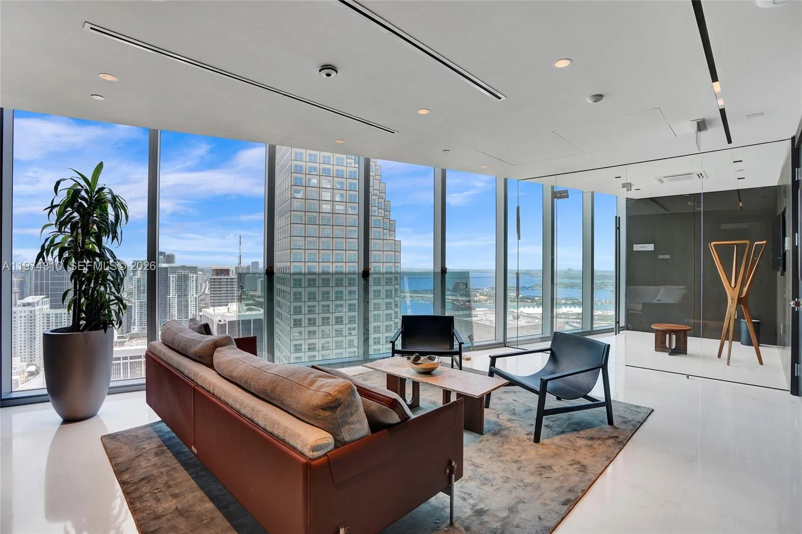 300 Biscayne Blvd Way 1807, Miami, Florida 33131, Miami, Florida 33131, 2 Bedrooms Bedrooms, ,3 BathroomsBathrooms,Residential,For Sale,300 Biscayne Blvd Way 1807, Miami, Florida 33131,A11974310