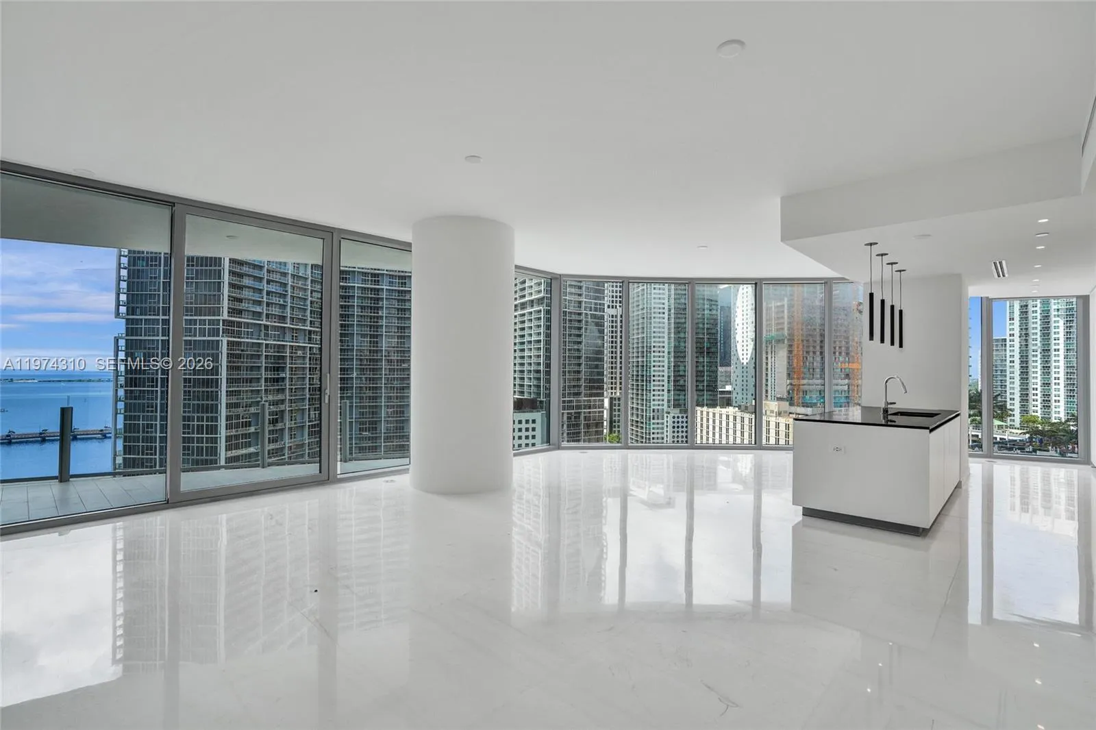 300 Biscayne Blvd Way 1807, Miami, Florida 33131, Miami, Florida 33131, 2 Bedrooms Bedrooms, ,3 BathroomsBathrooms,Residential,For Sale,300 Biscayne Blvd Way 1807, Miami, Florida 33131,A11974310