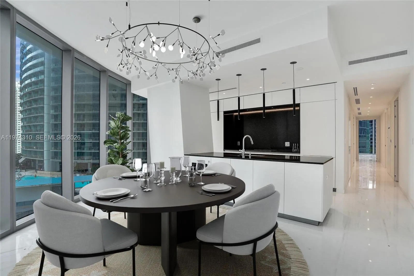 300 Biscayne Blvd Way 1807, Miami, Florida 33131, Miami, Florida 33131, 2 Bedrooms Bedrooms, ,3 BathroomsBathrooms,Residential,For Sale,300 Biscayne Blvd Way 1807, Miami, Florida 33131,A11974310