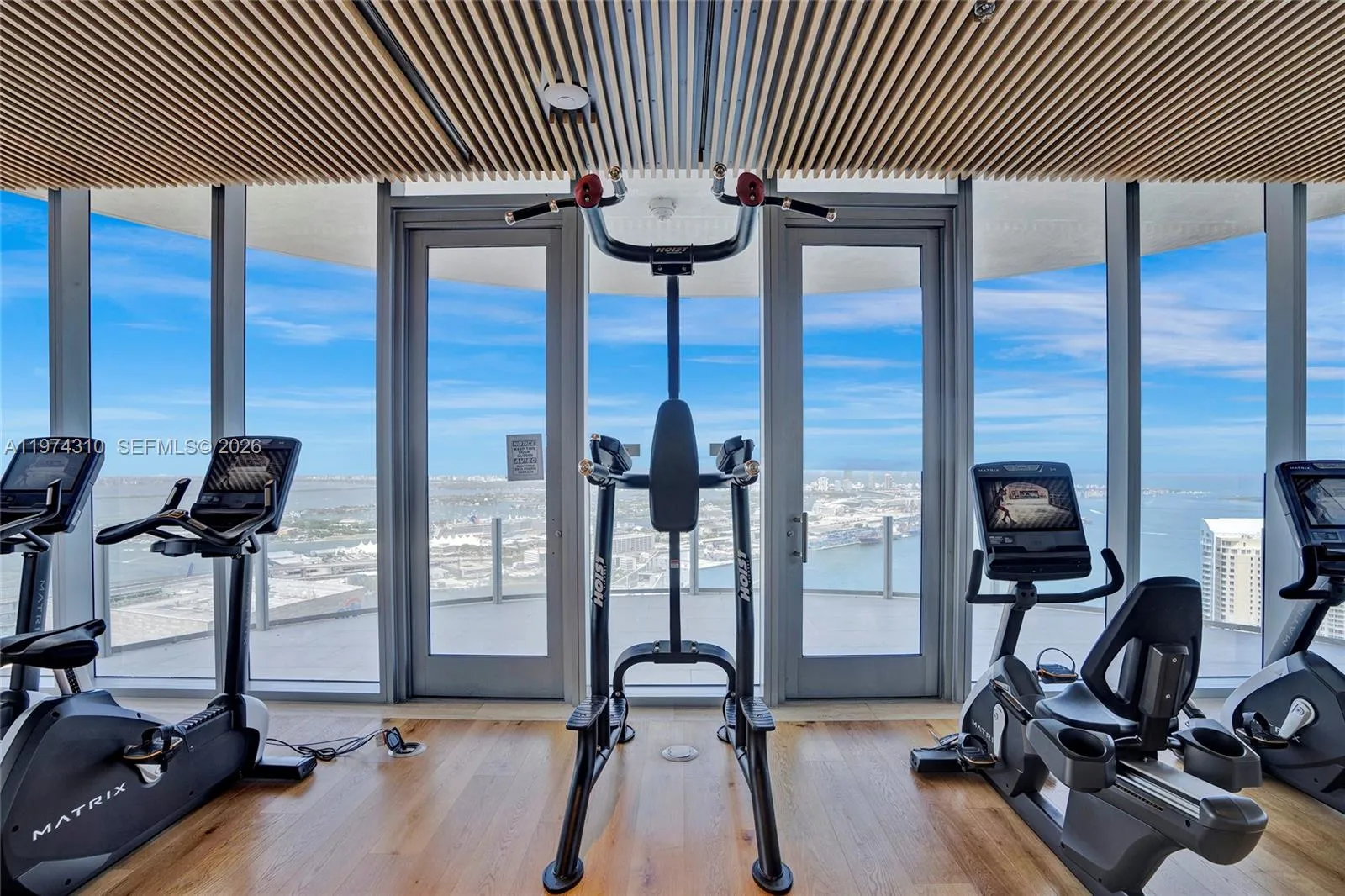 300 Biscayne Blvd Way 1807, Miami, Florida 33131, Miami, Florida 33131, 2 Bedrooms Bedrooms, ,3 BathroomsBathrooms,Residential,For Sale,300 Biscayne Blvd Way 1807, Miami, Florida 33131,A11974310