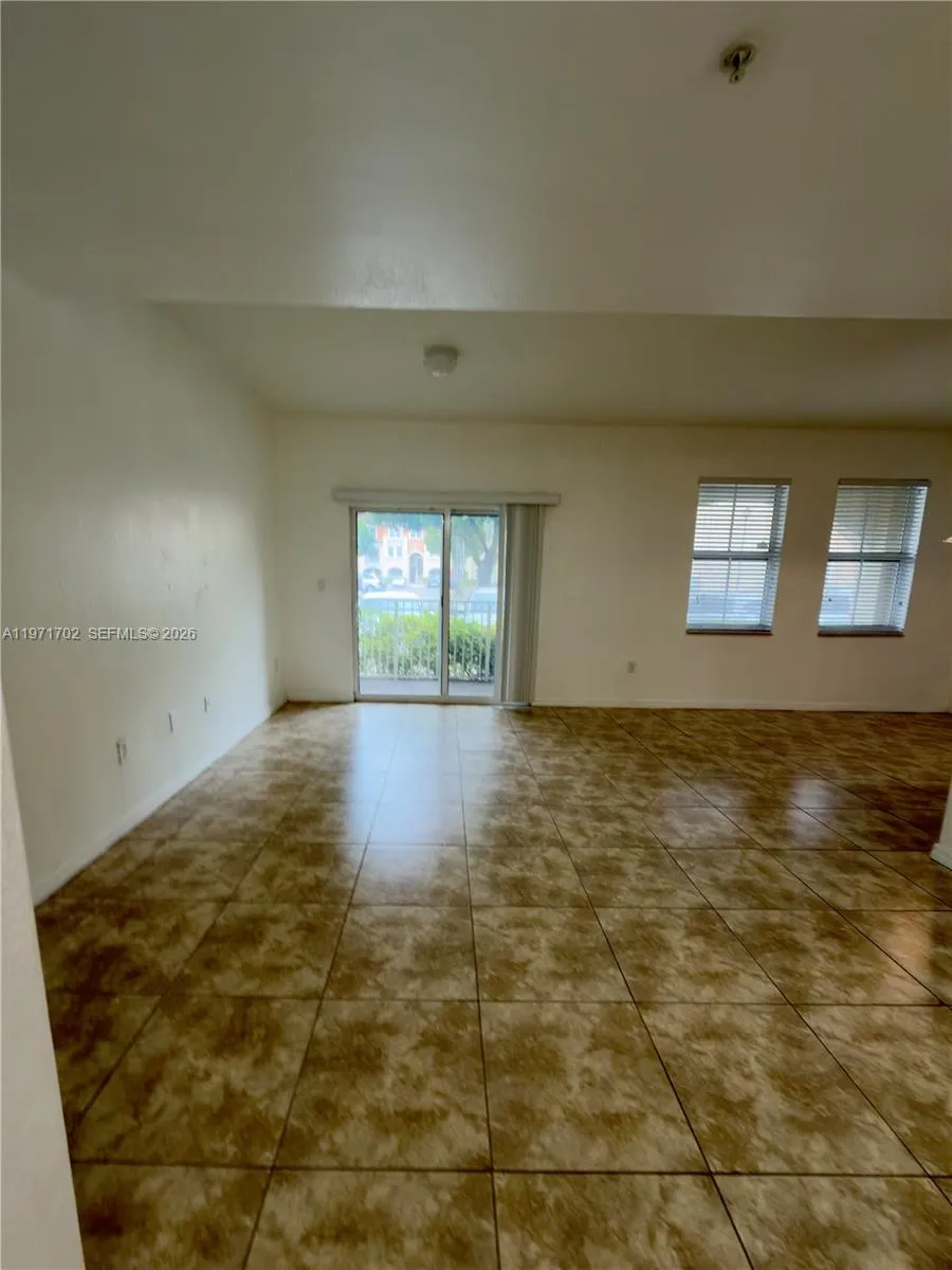 8999 Nw 107th Ct 103-1, Doral, Florida 33178, Doral, Florida 33178, 3 Bedrooms Bedrooms, ,2 BathroomsBathrooms,Residential Lease,For Rent,8999 Nw 107th Ct 103-1, Doral, Florida 33178,A11971702