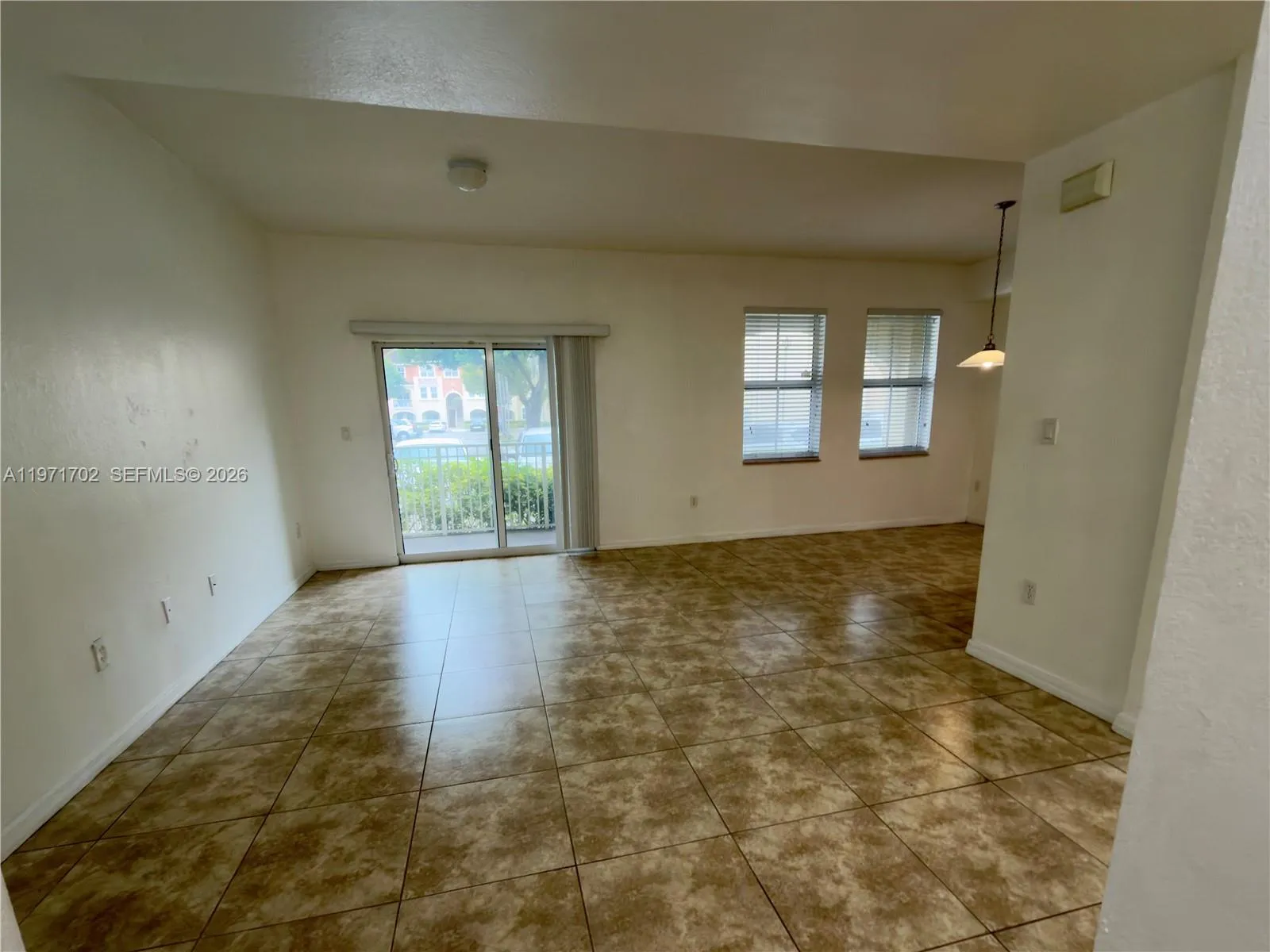 8999 Nw 107th Ct 103-1, Doral, Florida 33178, Doral, Florida 33178, 3 Bedrooms Bedrooms, ,2 BathroomsBathrooms,Residential Lease,For Rent,8999 Nw 107th Ct 103-1, Doral, Florida 33178,A11971702