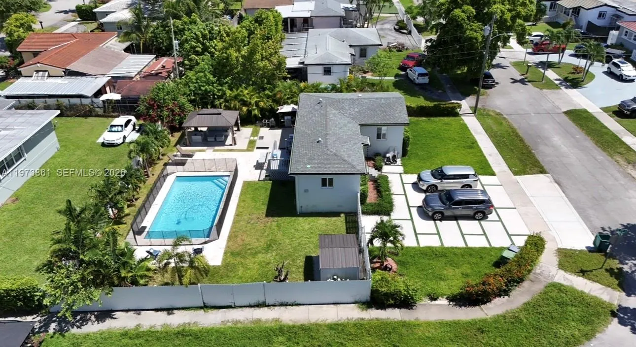 2401 Sw 83rd Ave, Miami, Florida 33155, Miami, Florida 33155, 3 Bedrooms Bedrooms, ,2 BathroomsBathrooms,Residential,For Sale,2401 Sw 83rd Ave, Miami, Florida 33155,A11973861