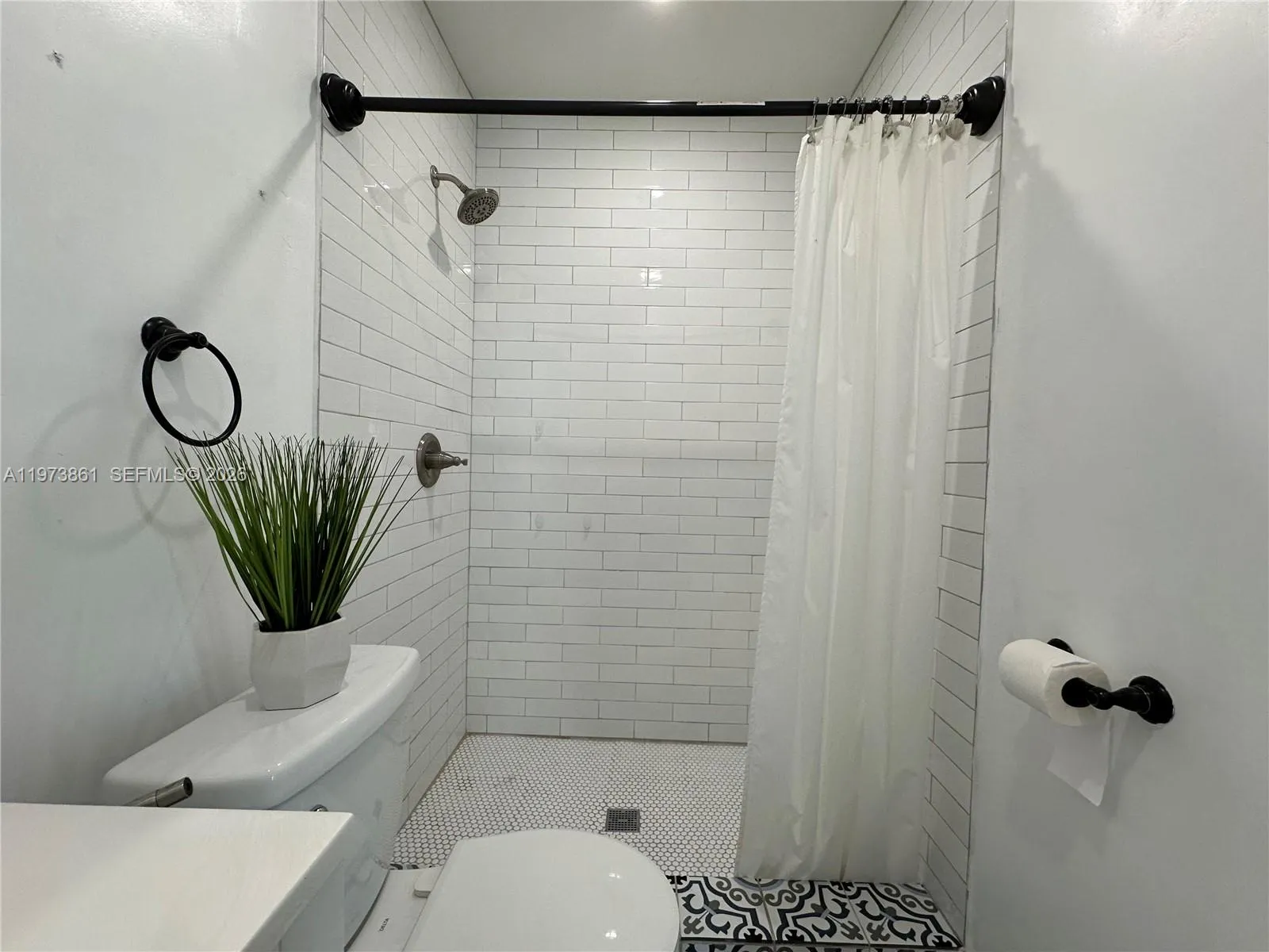 2401 Sw 83rd Ave, Miami, Florida 33155, Miami, Florida 33155, 3 Bedrooms Bedrooms, ,2 BathroomsBathrooms,Residential,For Sale,2401 Sw 83rd Ave, Miami, Florida 33155,A11973861