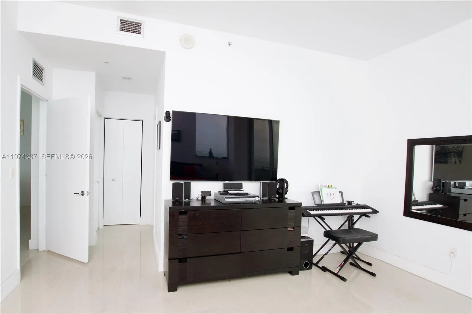 7901 Hispanola Ave 1201, North Bay Village, Florid, North Bay Village, Florida 33141, 3 Bedrooms Bedrooms, ,2 BathroomsBathrooms,Residential Lease,For Rent,7901 Hispanola Ave 1201, North Bay Village, Florid,A11974337