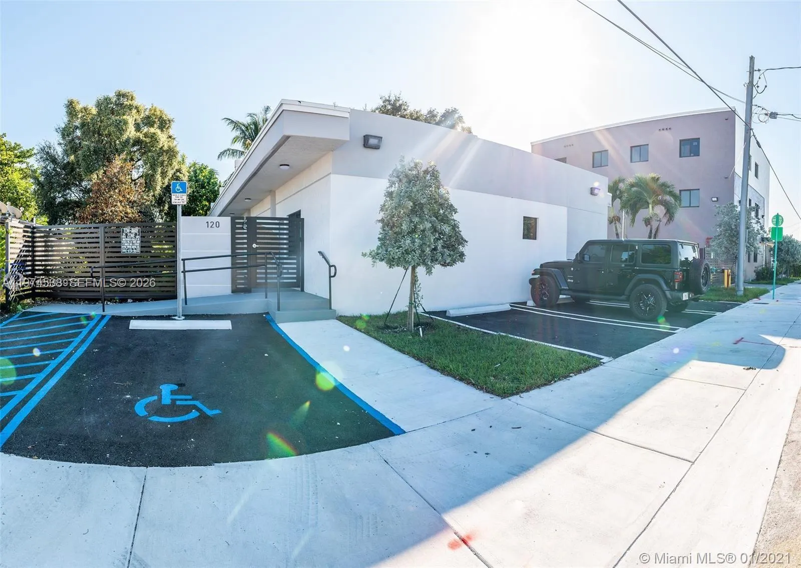 120 Ne 71st St 4, Miami, Florida 33138, Miami, Florida 33138, 1 Bedroom Bedrooms, ,1 BathroomBathrooms,Residential Lease,For Rent,120 Ne 71st St 4, Miami, Florida 33138,A11974538