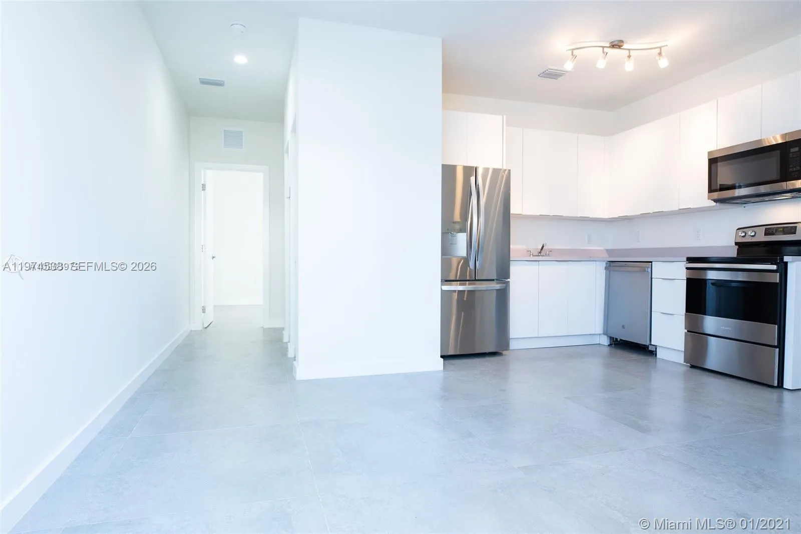 120 Ne 71st St 4, Miami, Florida 33138, Miami, Florida 33138, 1 Bedroom Bedrooms, ,1 BathroomBathrooms,Residential Lease,For Rent,120 Ne 71st St 4, Miami, Florida 33138,A11974538