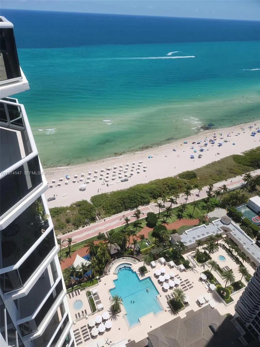 4779 Collins Ave 3504, Miami Beach, Florida 33140, Miami Beach, Florida 33140, 2 Bedrooms Bedrooms, ,2 BathroomsBathrooms,Residential Lease,For Rent,4779 Collins Ave 3504, Miami Beach, Florida 33140,A11974547