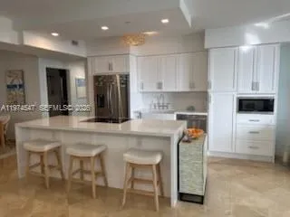 4779 Collins Ave 3504, Miami Beach, Florida 33140, Miami Beach, Florida 33140, 2 Bedrooms Bedrooms, ,2 BathroomsBathrooms,Residential Lease,For Rent,4779 Collins Ave 3504, Miami Beach, Florida 33140,A11974547