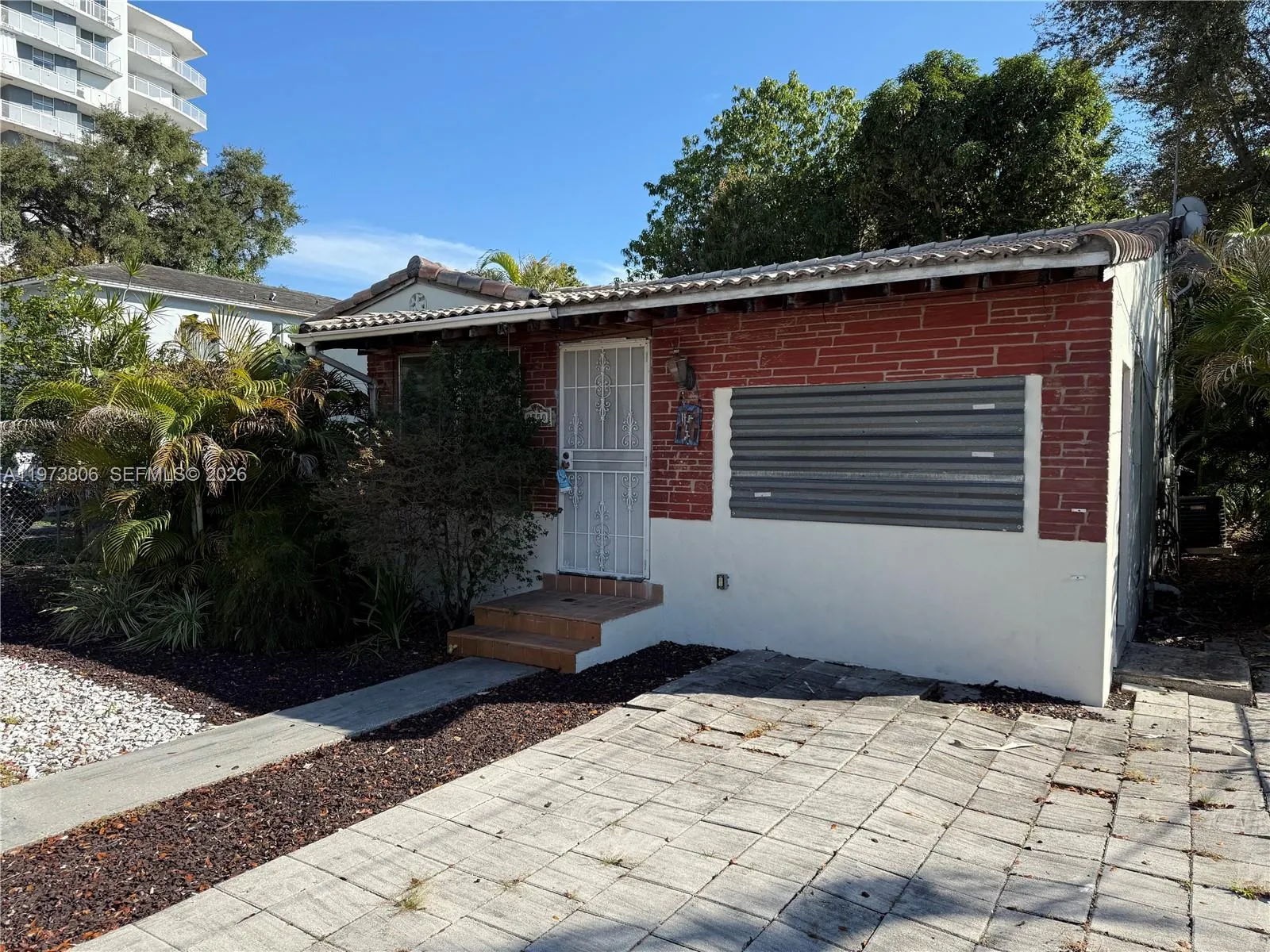 2750 Sw 26th St, Miami, Florida 33133, Miami, Florida 33133, 3 Bedrooms Bedrooms, ,2 BathroomsBathrooms,Residential,For Sale,2750 Sw 26th St, Miami, Florida 33133,A11973806