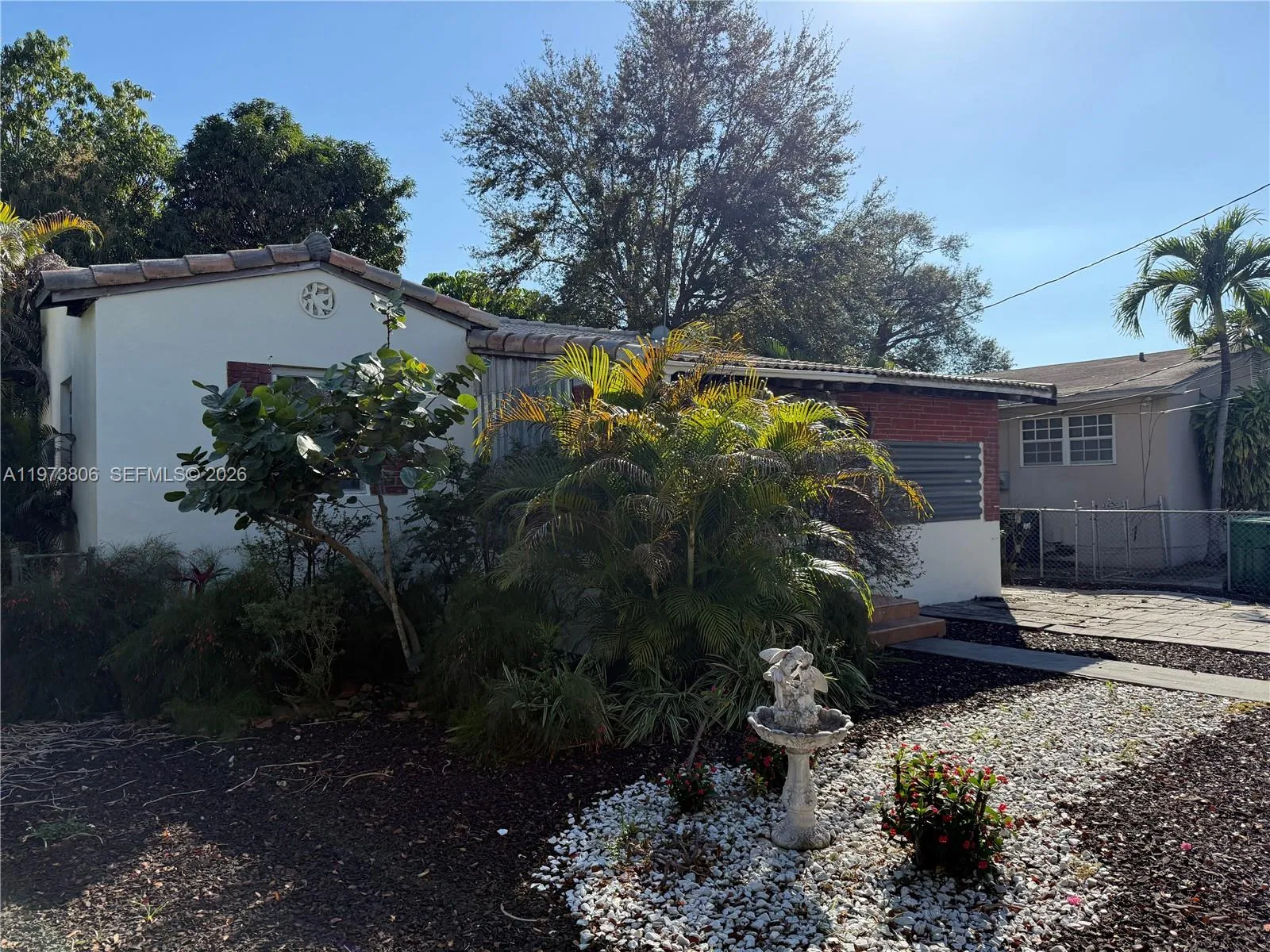 2750 Sw 26th St, Miami, Florida 33133, Miami, Florida 33133, 3 Bedrooms Bedrooms, ,2 BathroomsBathrooms,Residential,For Sale,2750 Sw 26th St, Miami, Florida 33133,A11973806