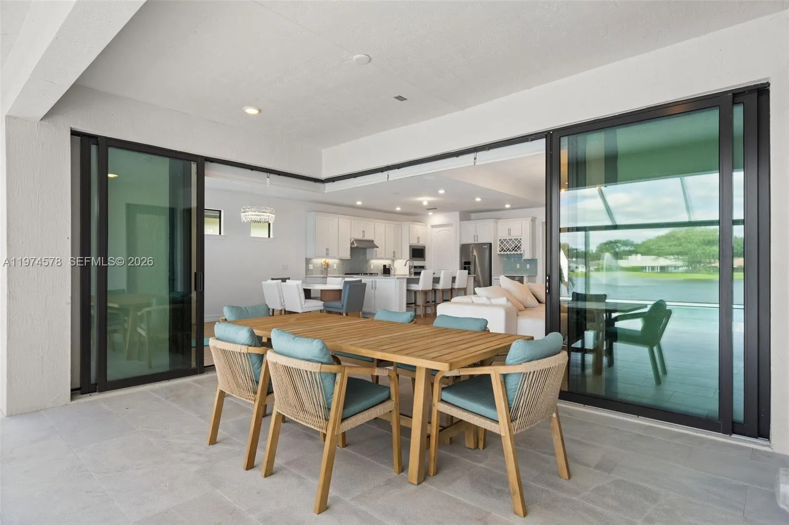 2715 Primrose Pl, Oakland Park, Florida 33309, Oakland Park, Florida 33309, 3 Bedrooms Bedrooms, ,4 BathroomsBathrooms,Residential,For Sale,2715 Primrose Pl, Oakland Park, Florida 33309,A11974578