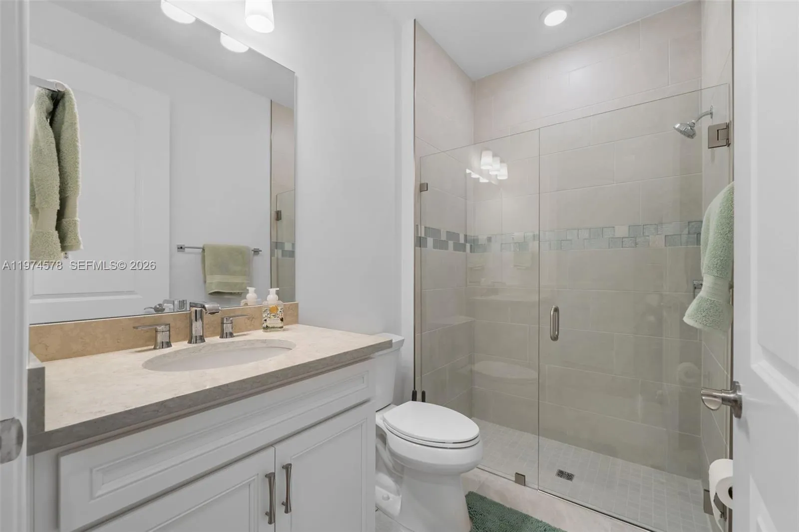 2715 Primrose Pl, Oakland Park, Florida 33309, Oakland Park, Florida 33309, 3 Bedrooms Bedrooms, ,4 BathroomsBathrooms,Residential,For Sale,2715 Primrose Pl, Oakland Park, Florida 33309,A11974578