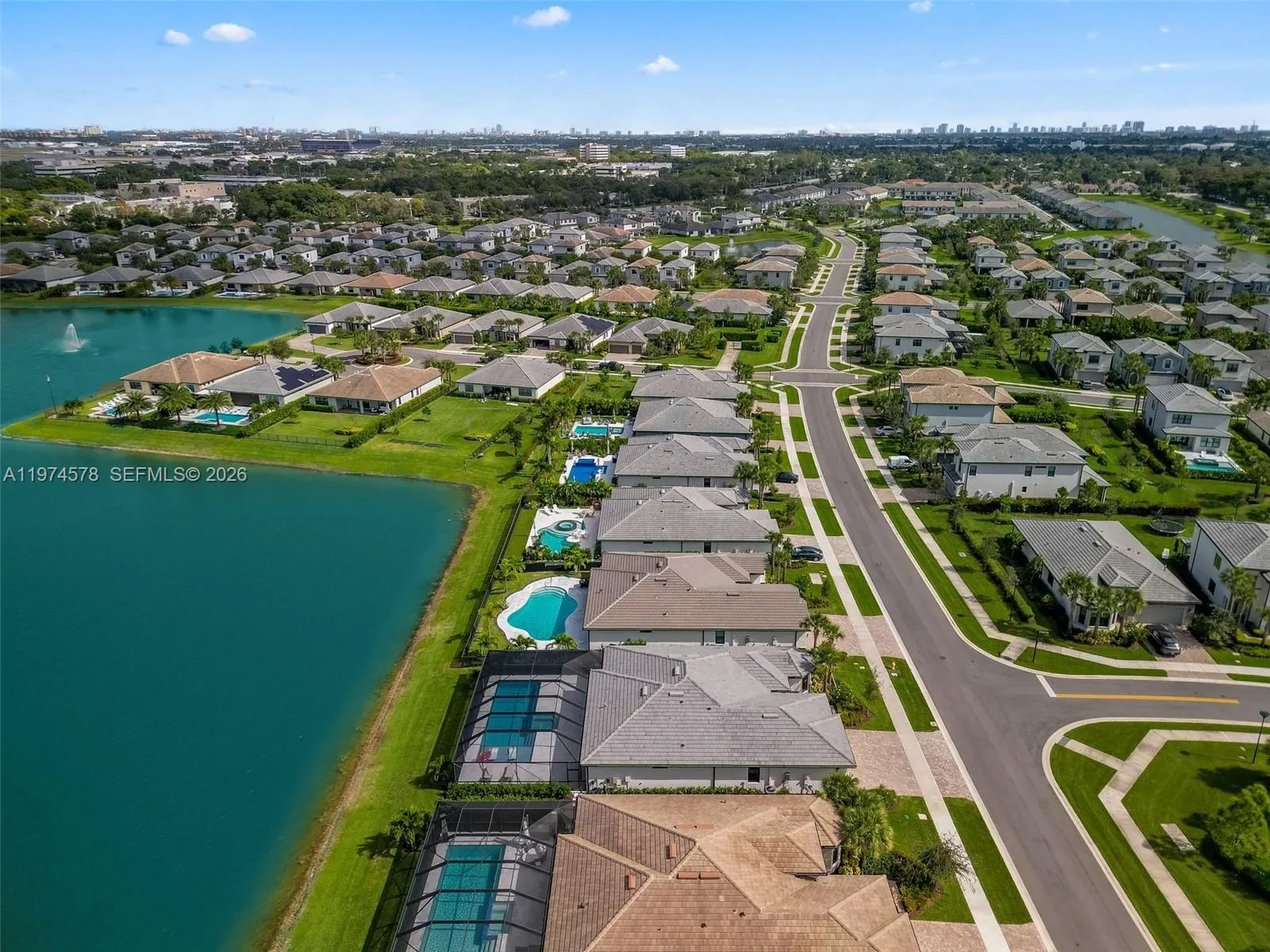 2715 Primrose Pl, Oakland Park, Florida 33309, Oakland Park, Florida 33309, 3 Bedrooms Bedrooms, ,4 BathroomsBathrooms,Residential,For Sale,2715 Primrose Pl, Oakland Park, Florida 33309,A11974578