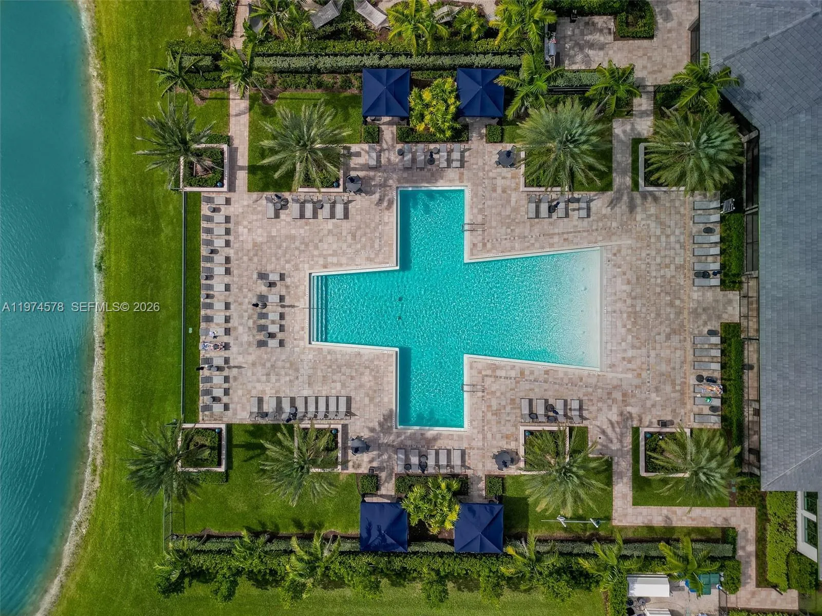 2715 Primrose Pl, Oakland Park, Florida 33309, Oakland Park, Florida 33309, 3 Bedrooms Bedrooms, ,4 BathroomsBathrooms,Residential,For Sale,2715 Primrose Pl, Oakland Park, Florida 33309,A11974578