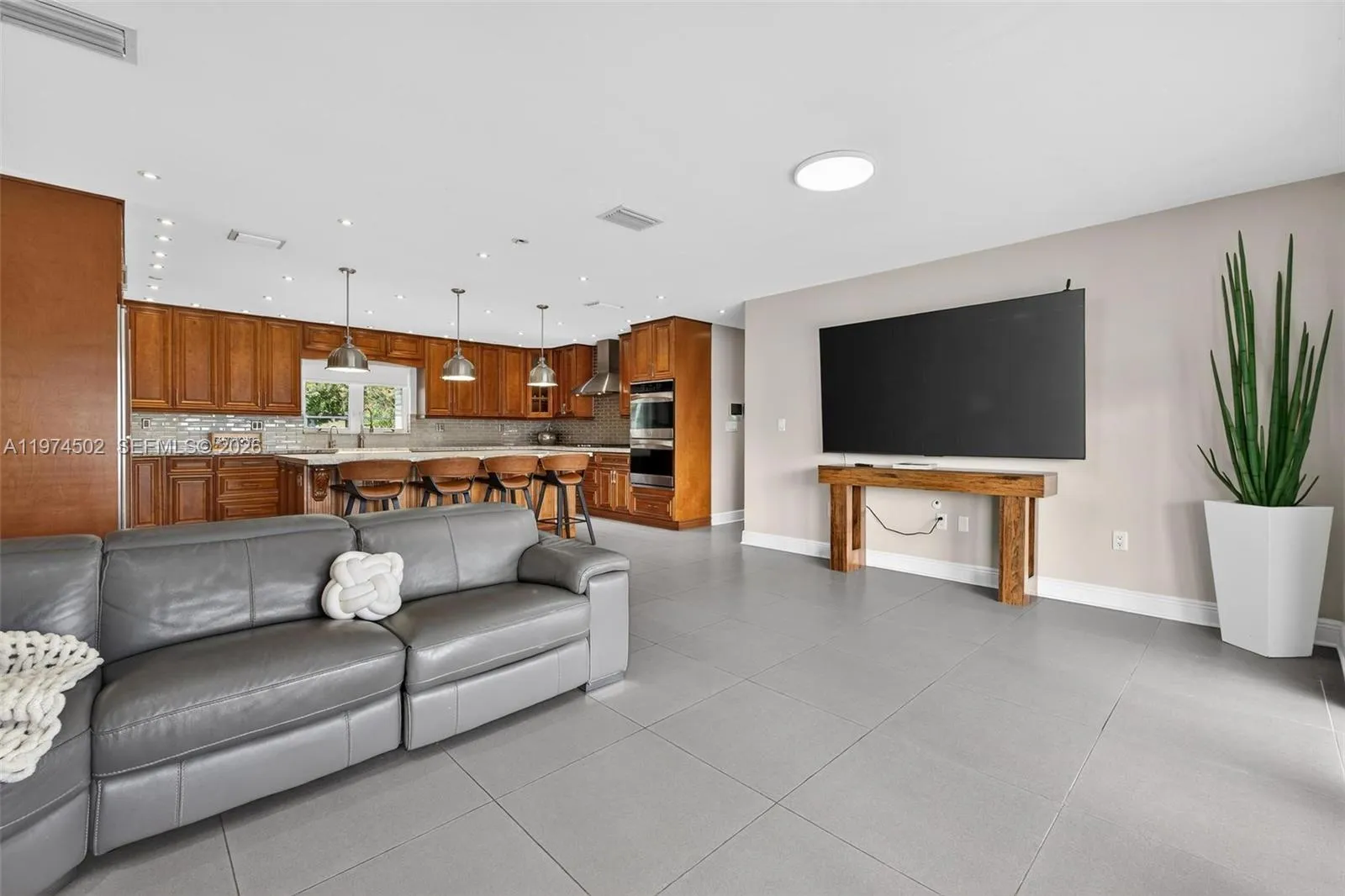 16405 Sw 228th St 1, Miami, Florida 33170, Miami, Florida 33170, 5 Bedrooms Bedrooms, ,4 BathroomsBathrooms,Residential Lease,For Rent,16405 Sw 228th St 1, Miami, Florida 33170,A11974502